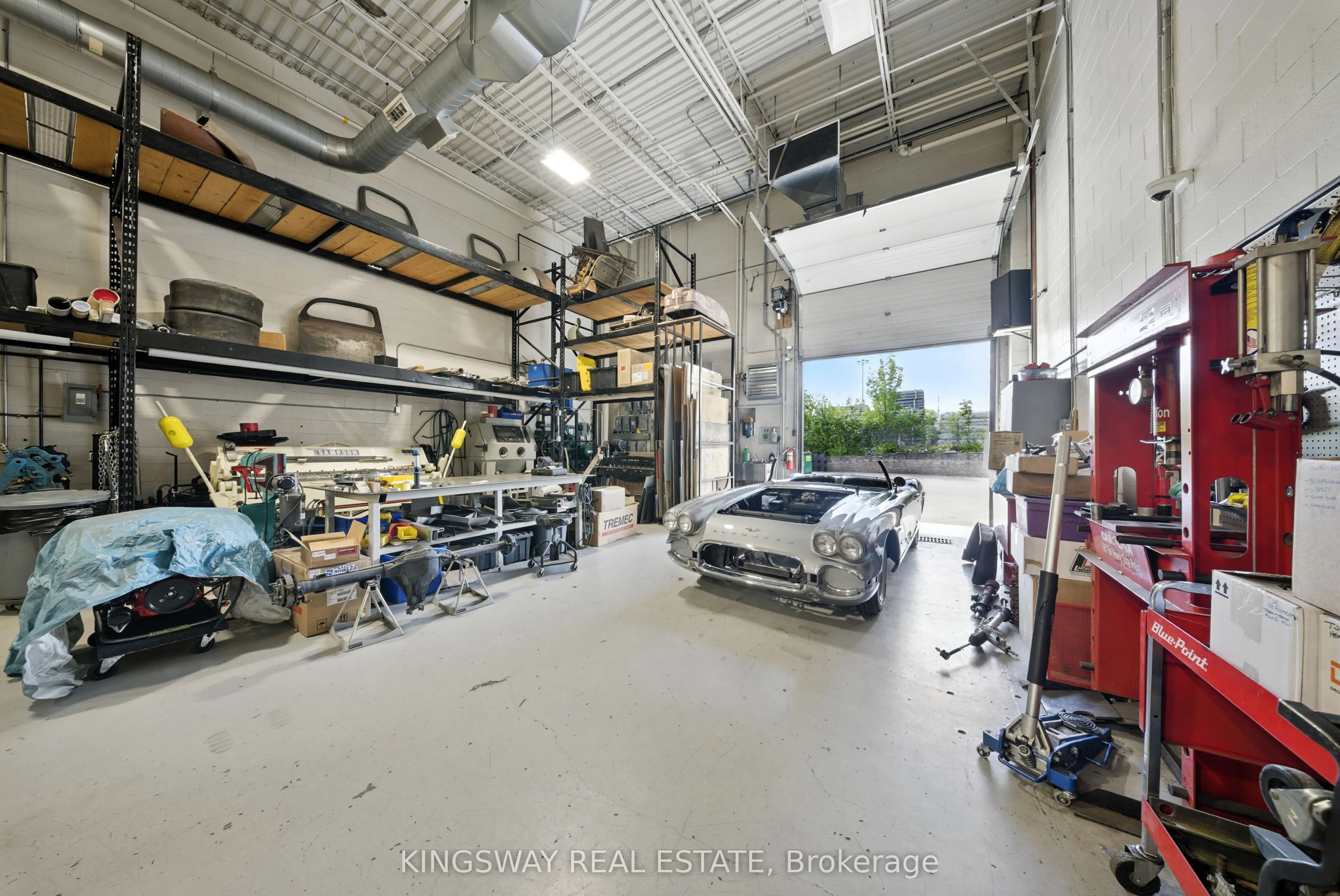 2359 Royal Windsor Drive, #3