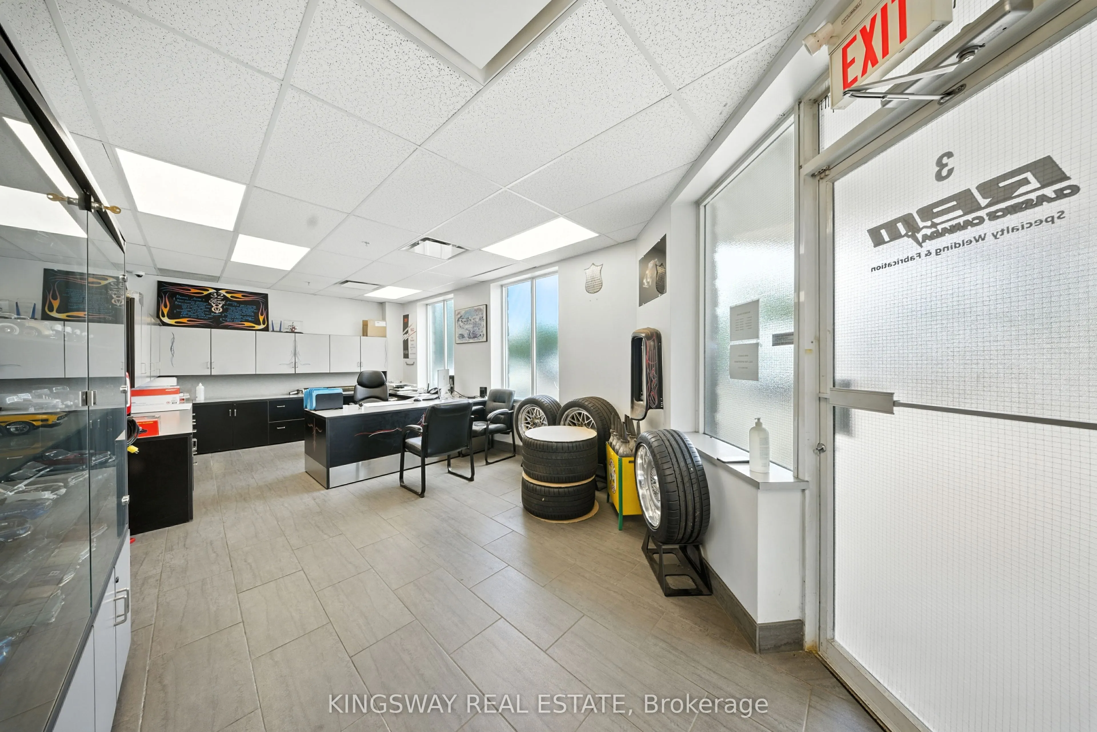 2359 Royal Windsor Drive, #3