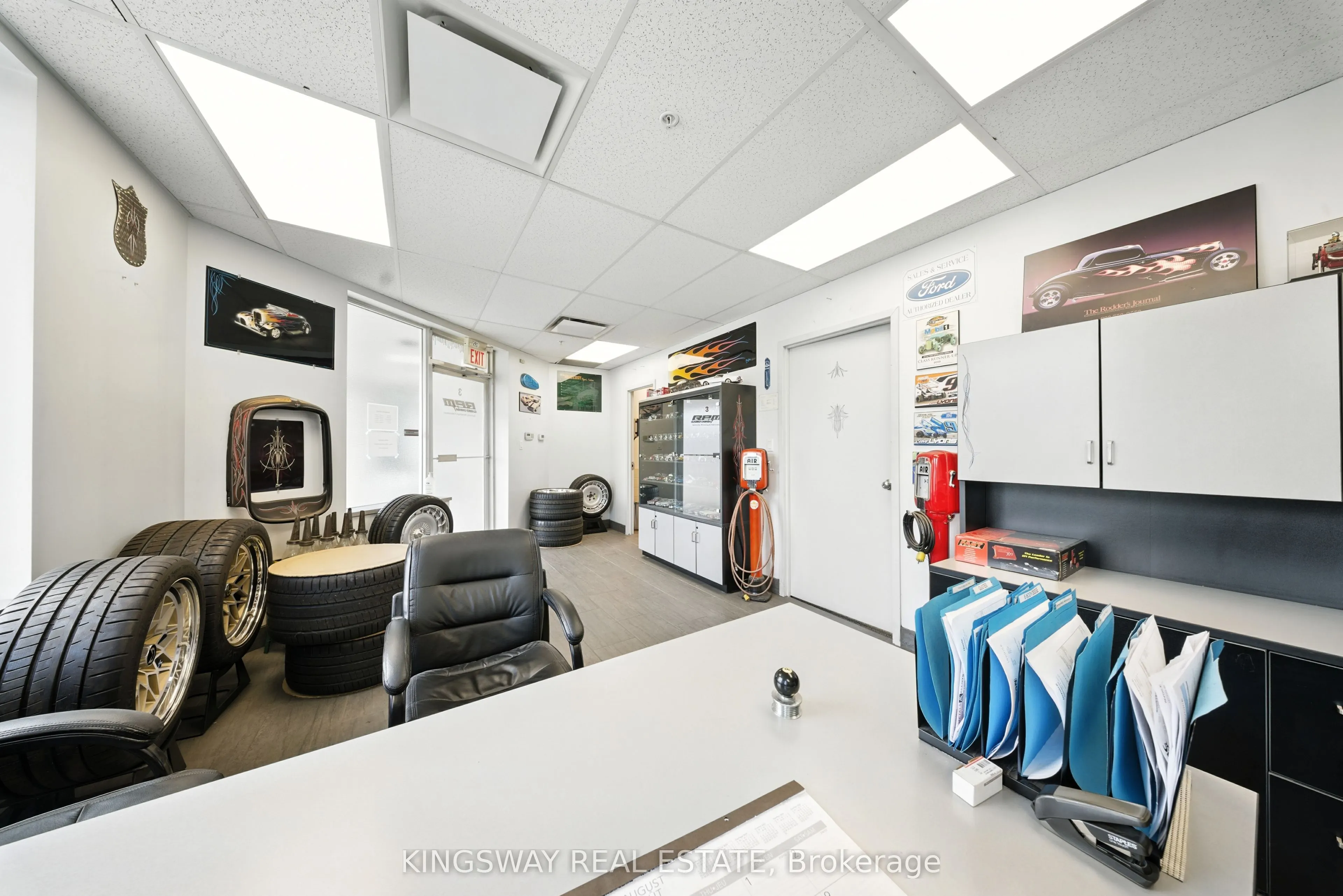 2359 Royal Windsor Drive, #3