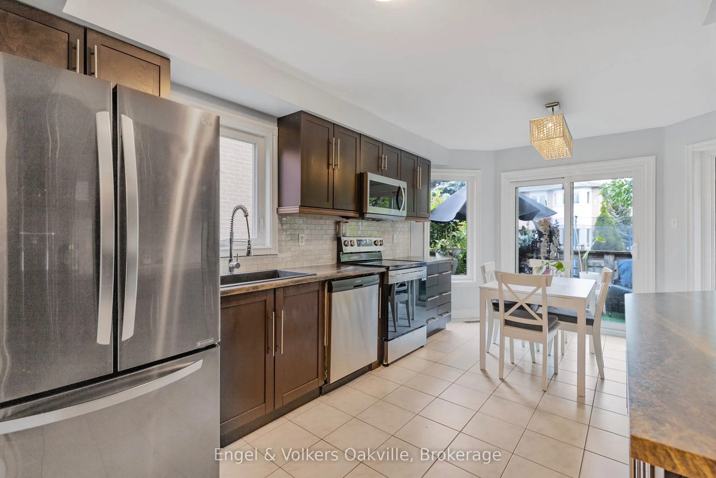 569 Phoebe Crescent