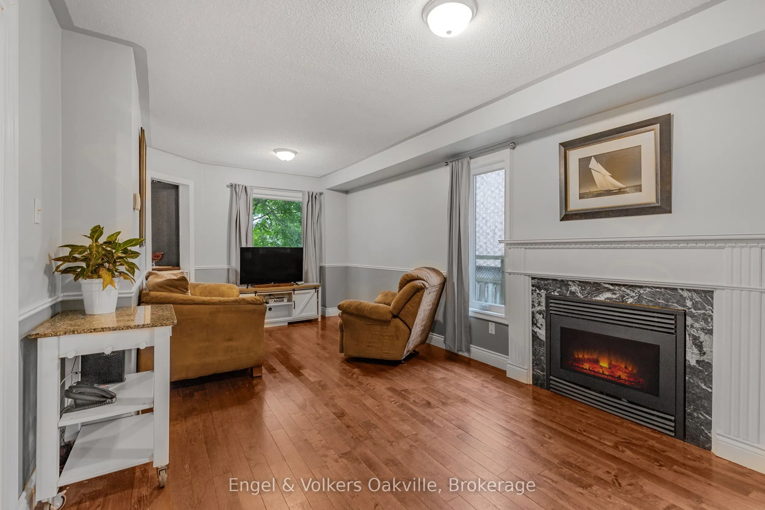 569 Phoebe Crescent