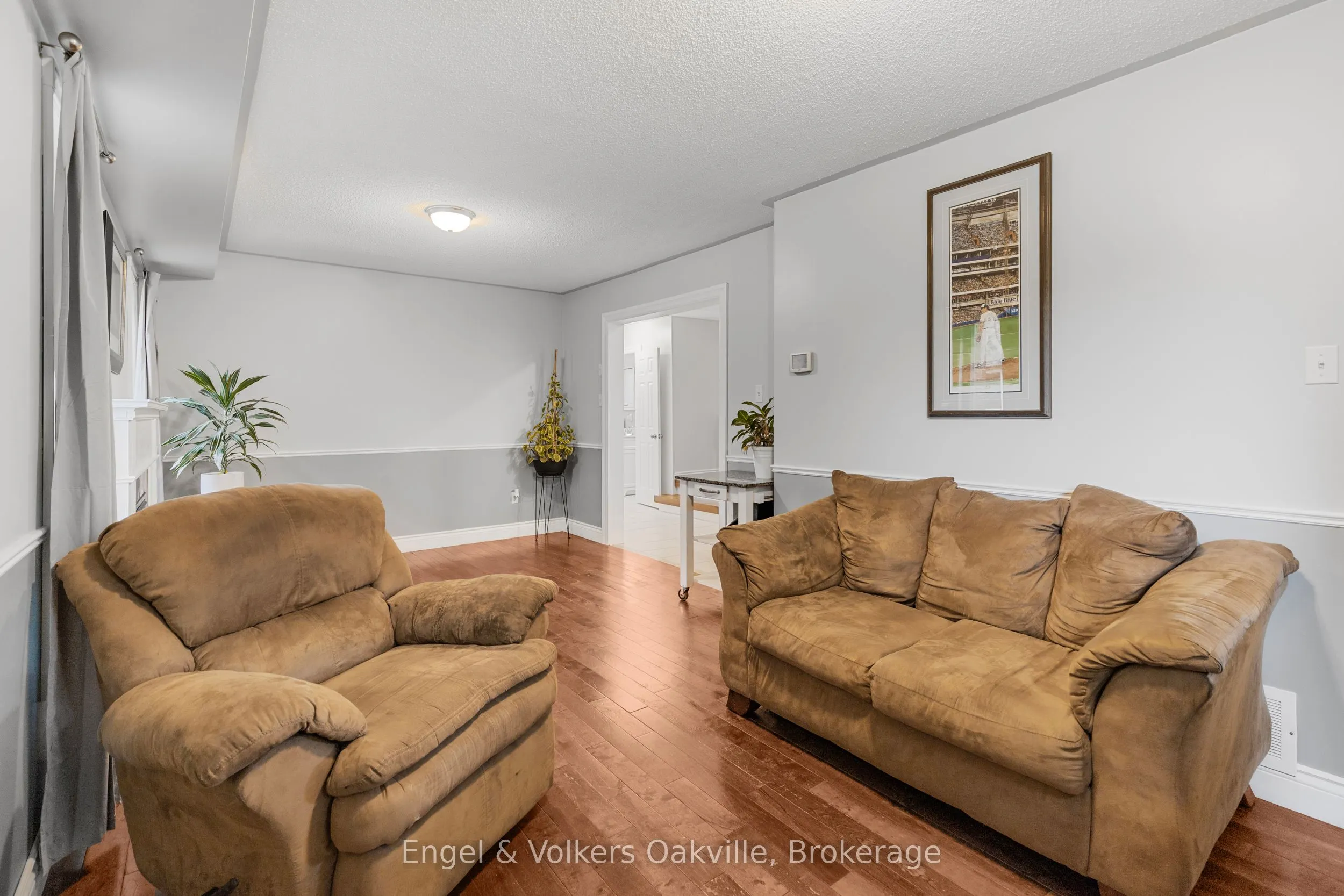 569 Phoebe Crescent