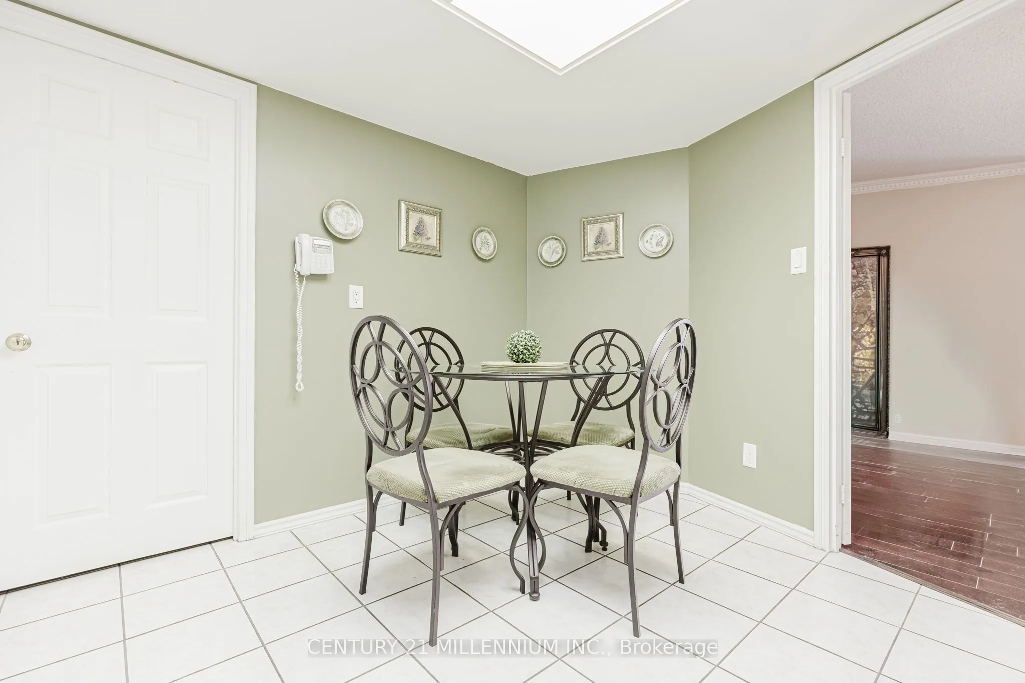 1230 Marlborough Court, #210