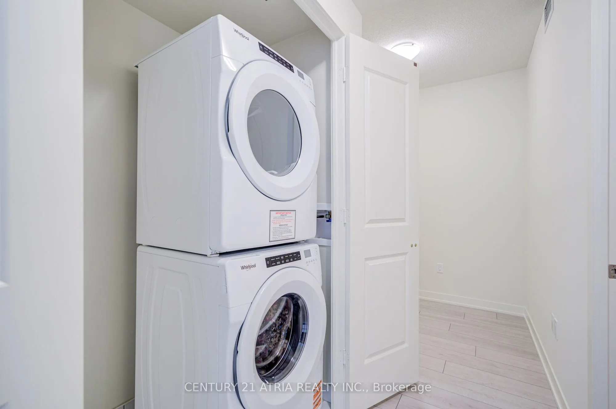 38 Annie Craig Drive, #3903