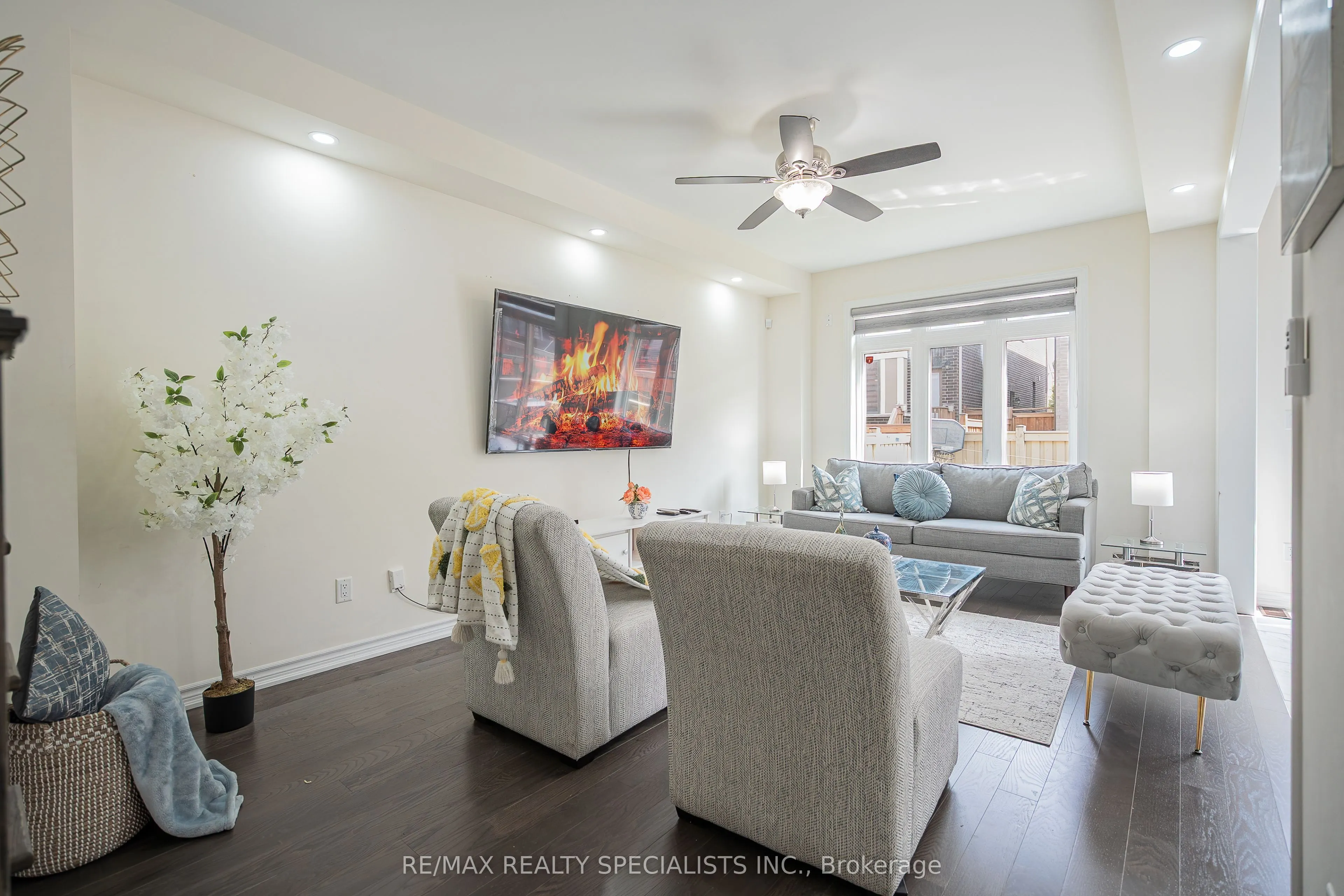 33 Thornvalley Terrace