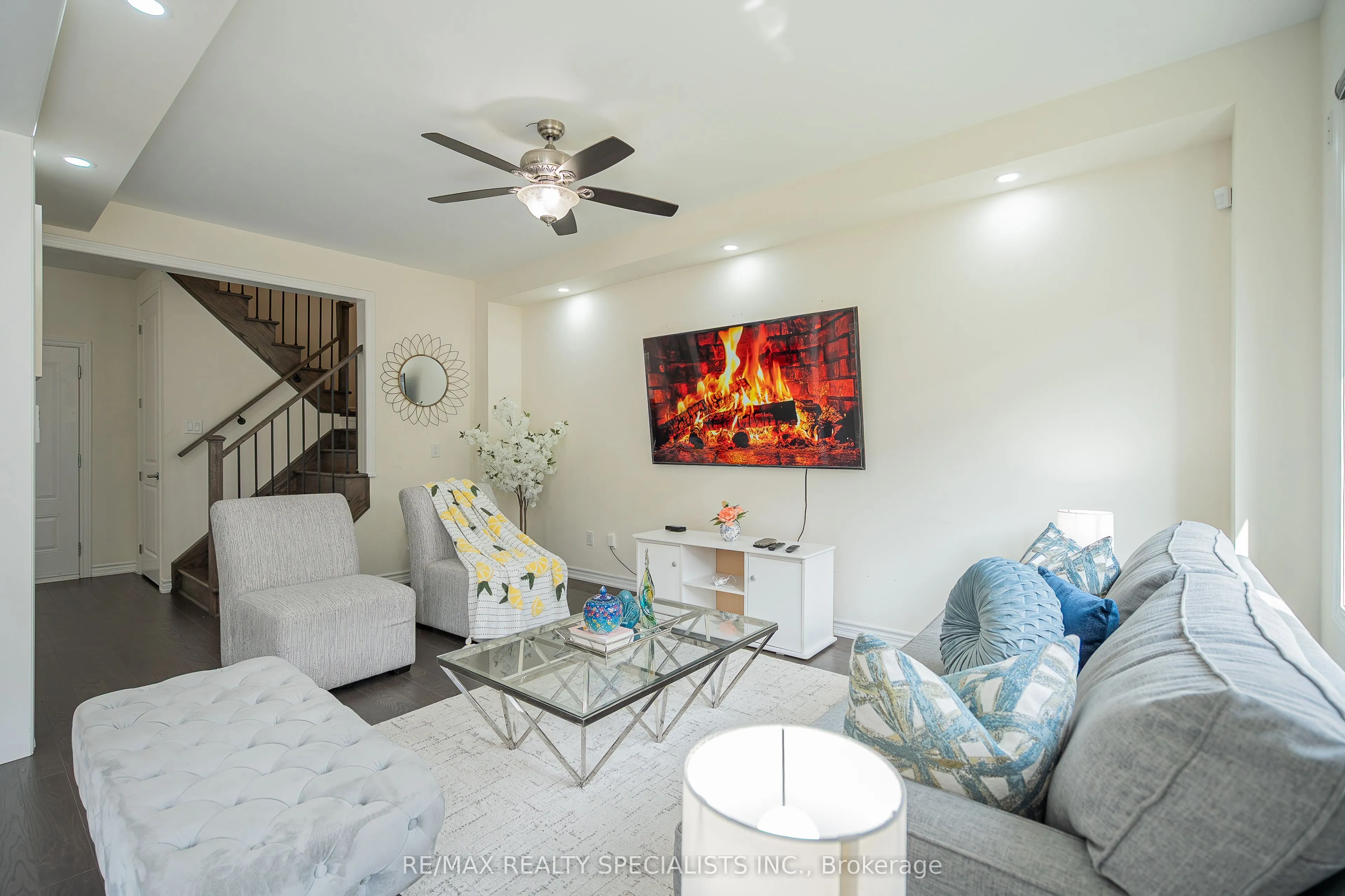 33 Thornvalley Terrace