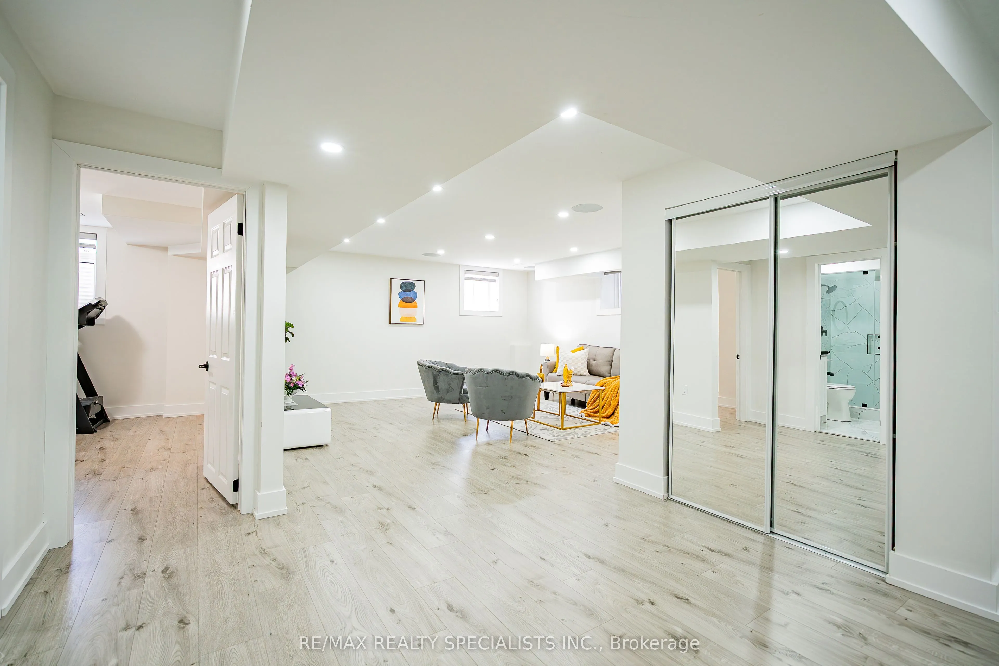 33 Thornvalley Terrace