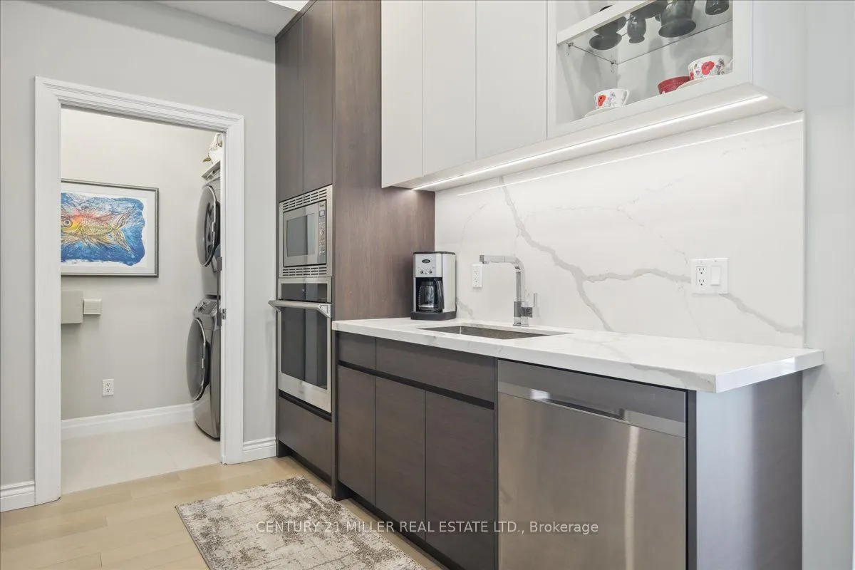 65 Port Street E, #601