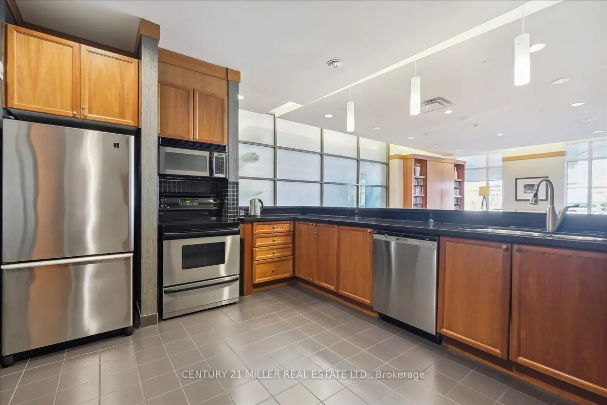 65 Port Street E, #601