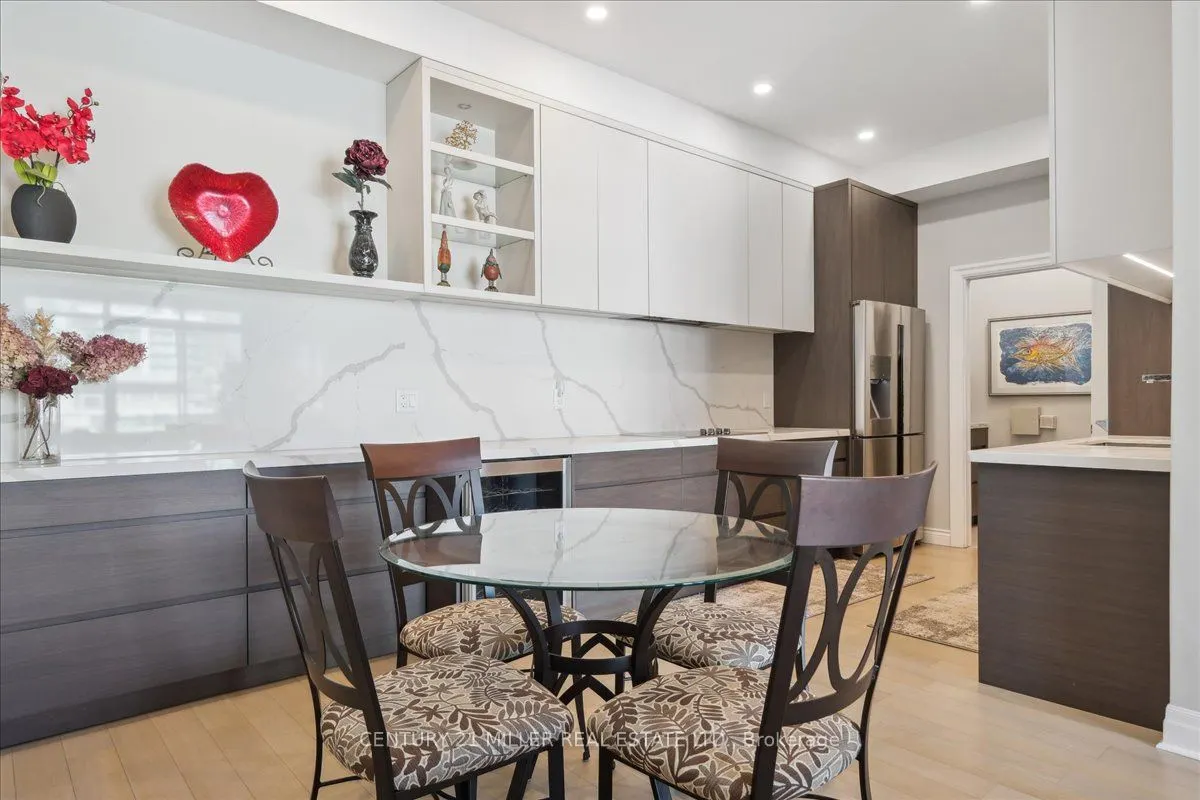 65 Port Street E, #601