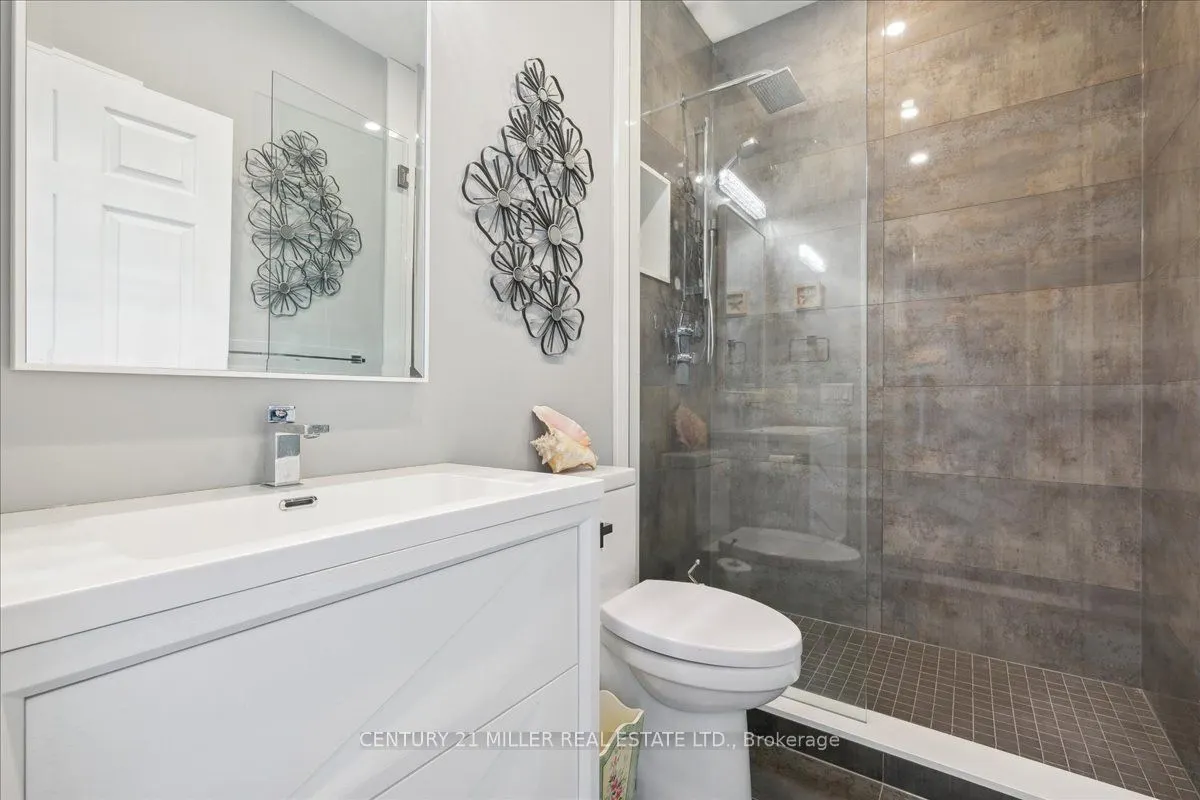 65 Port Street E, #601