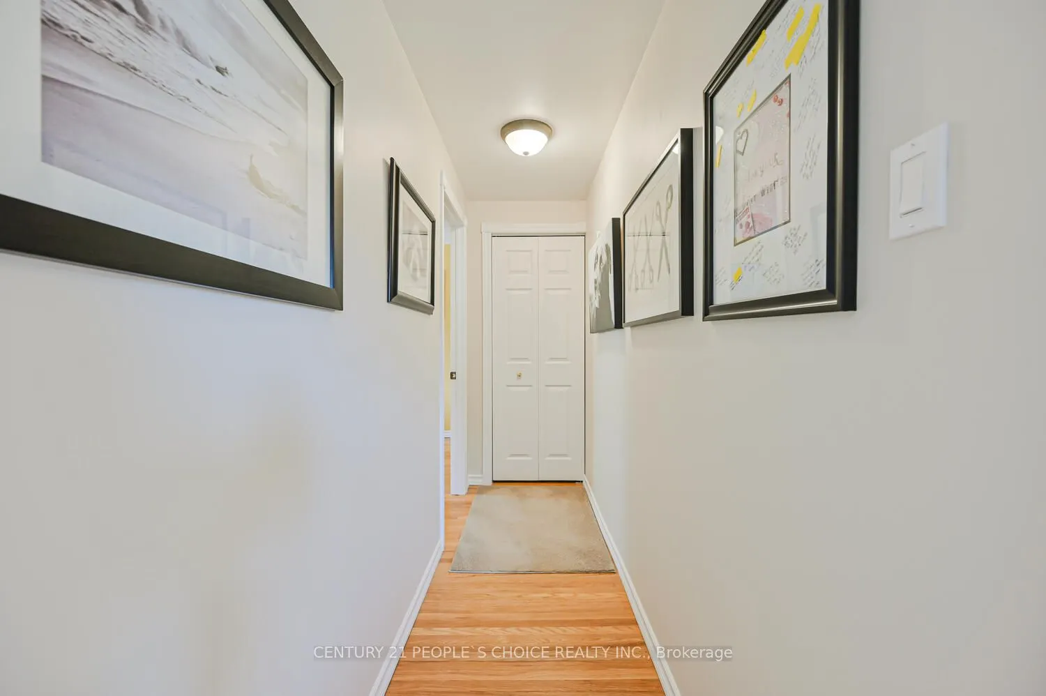2 Fontaine Court