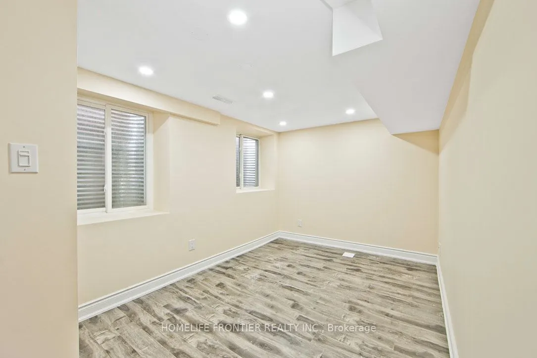 307 Hinton Terrace, #1
