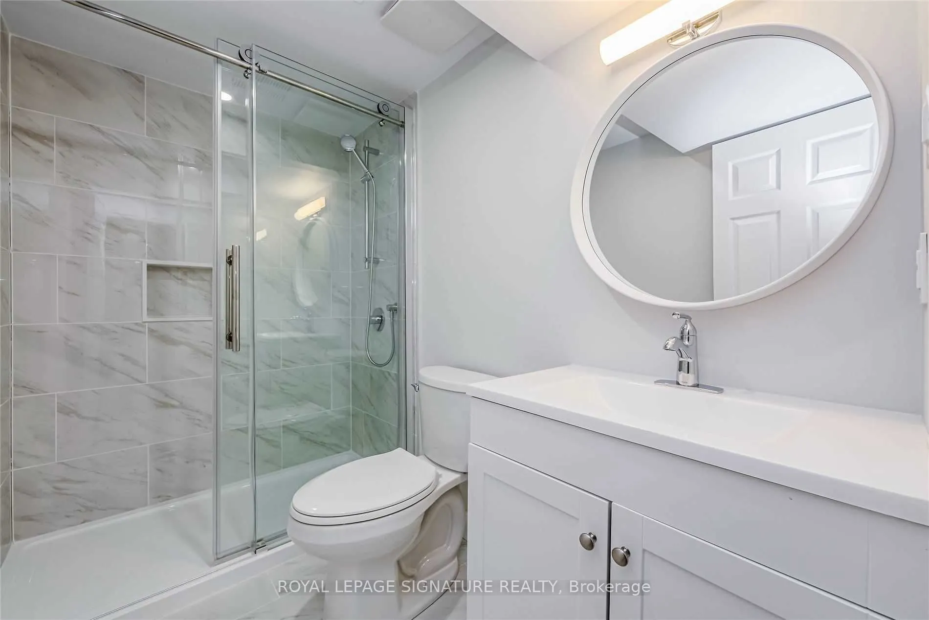 1205 Gainsborough Drive, #Lower
