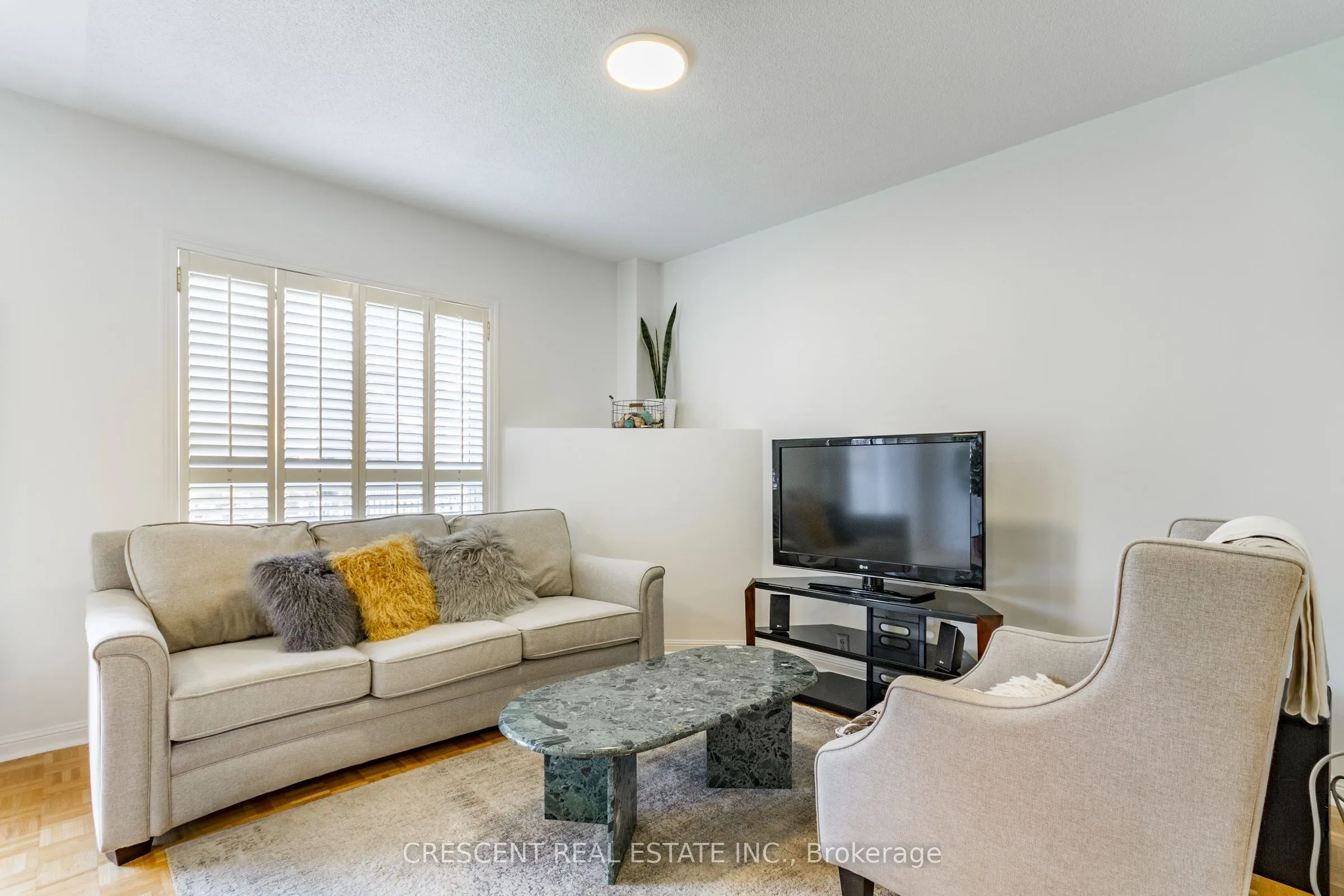 5971 Stonebriar Crescent