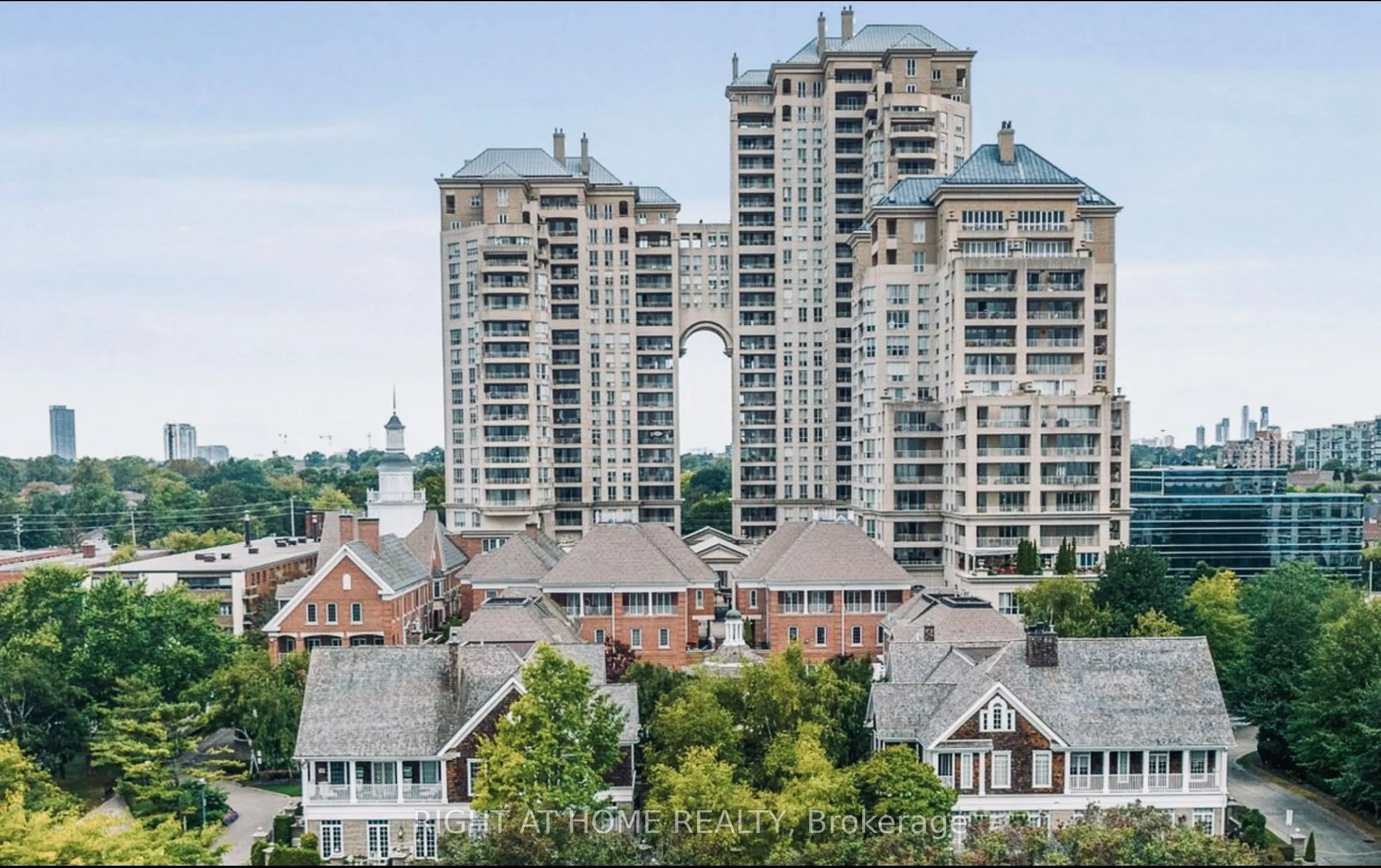 2285 Lakeshore Boulevard W, #2111