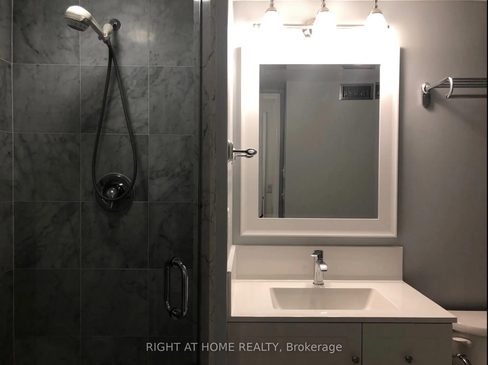 2285 Lakeshore Boulevard W, #2111