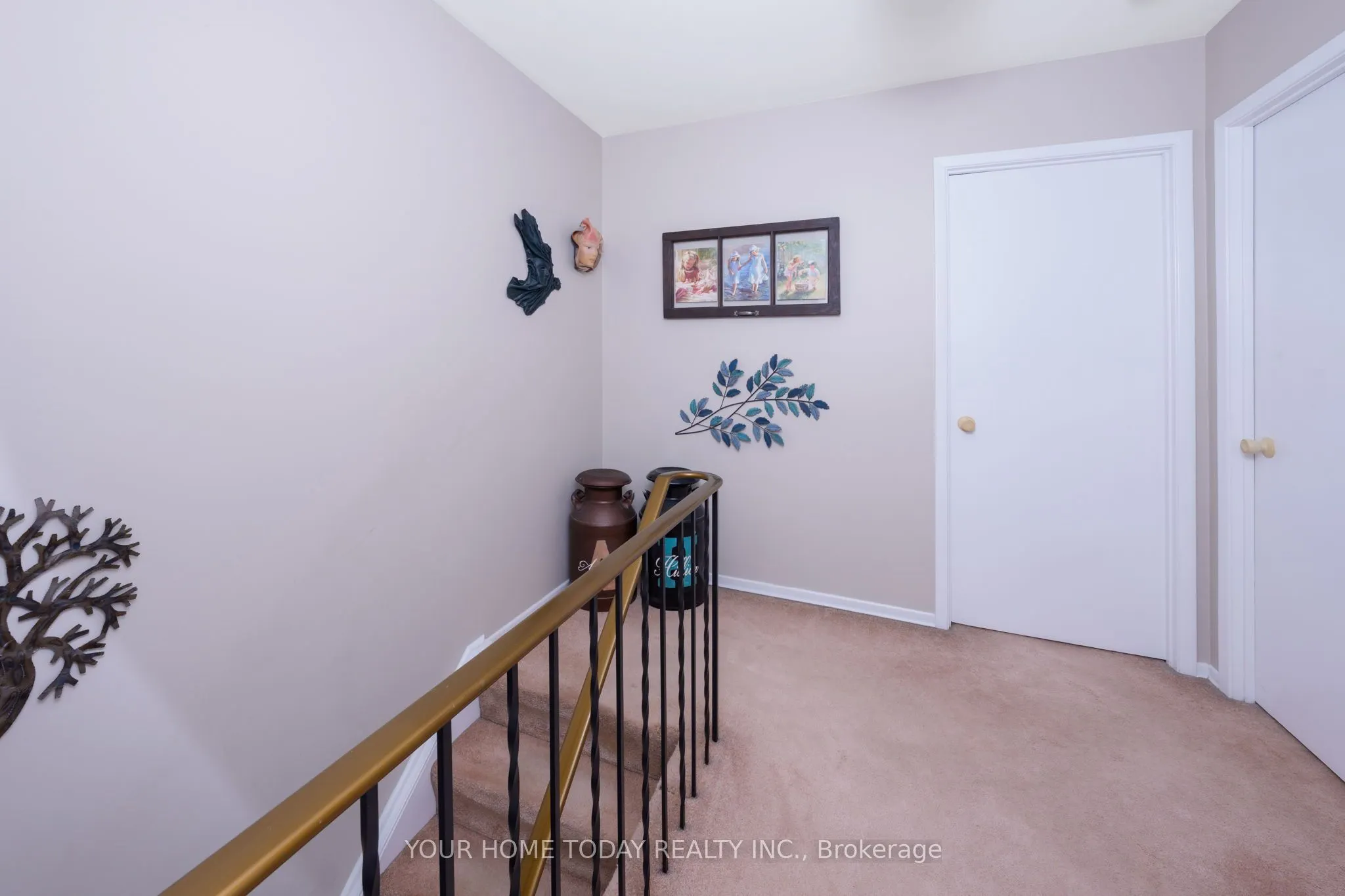 46 Mountainview Road S, #29
