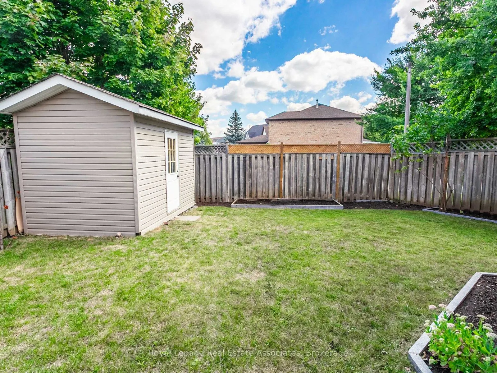 35 Glenmanor Drive