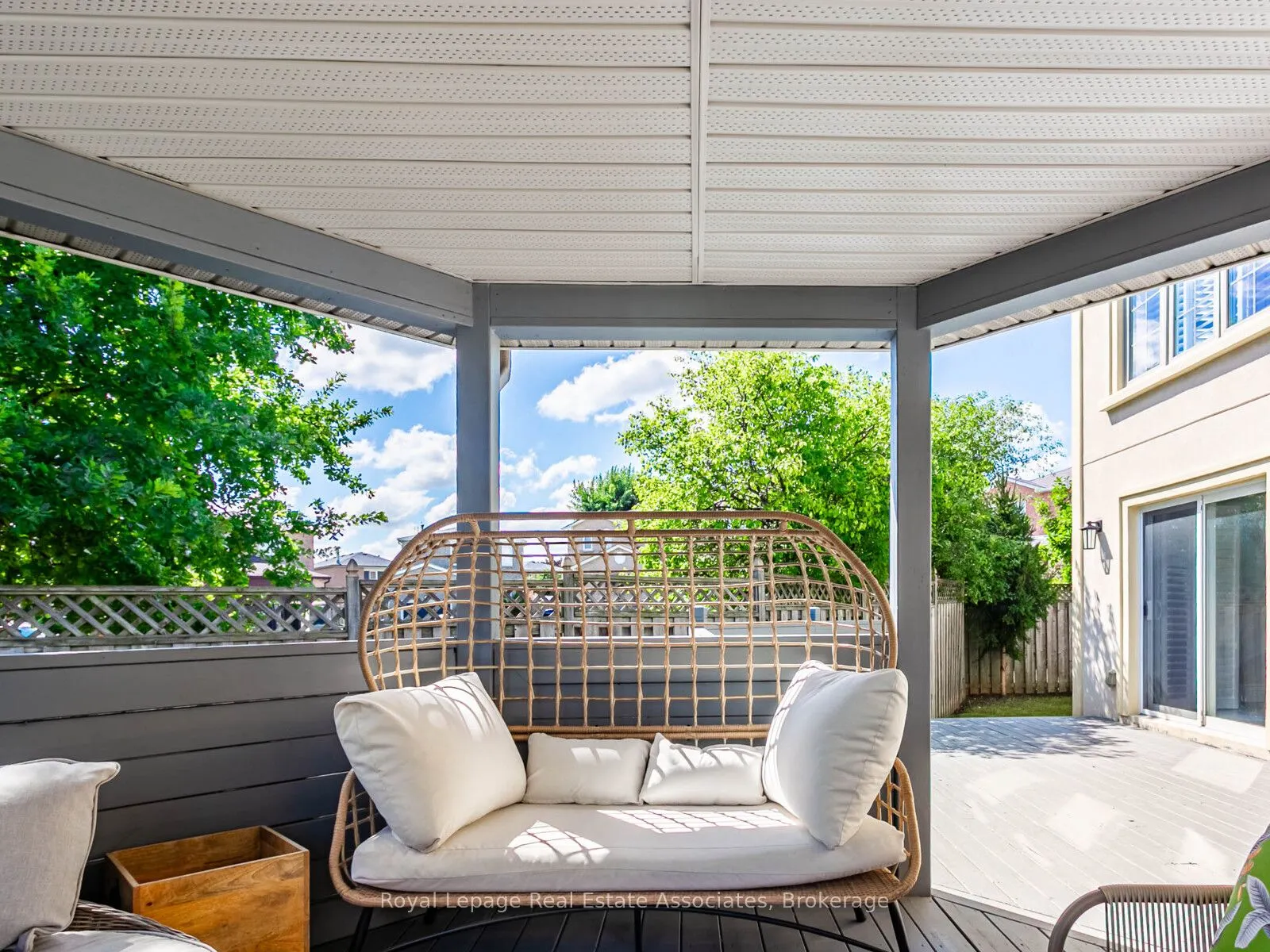 35 Glenmanor Drive