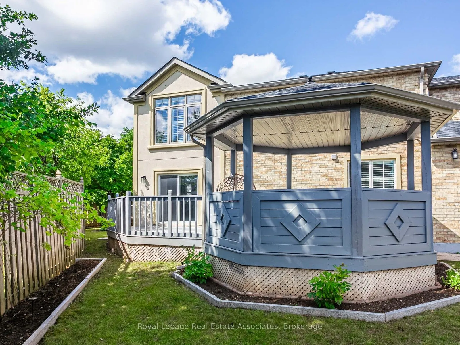35 Glenmanor Drive