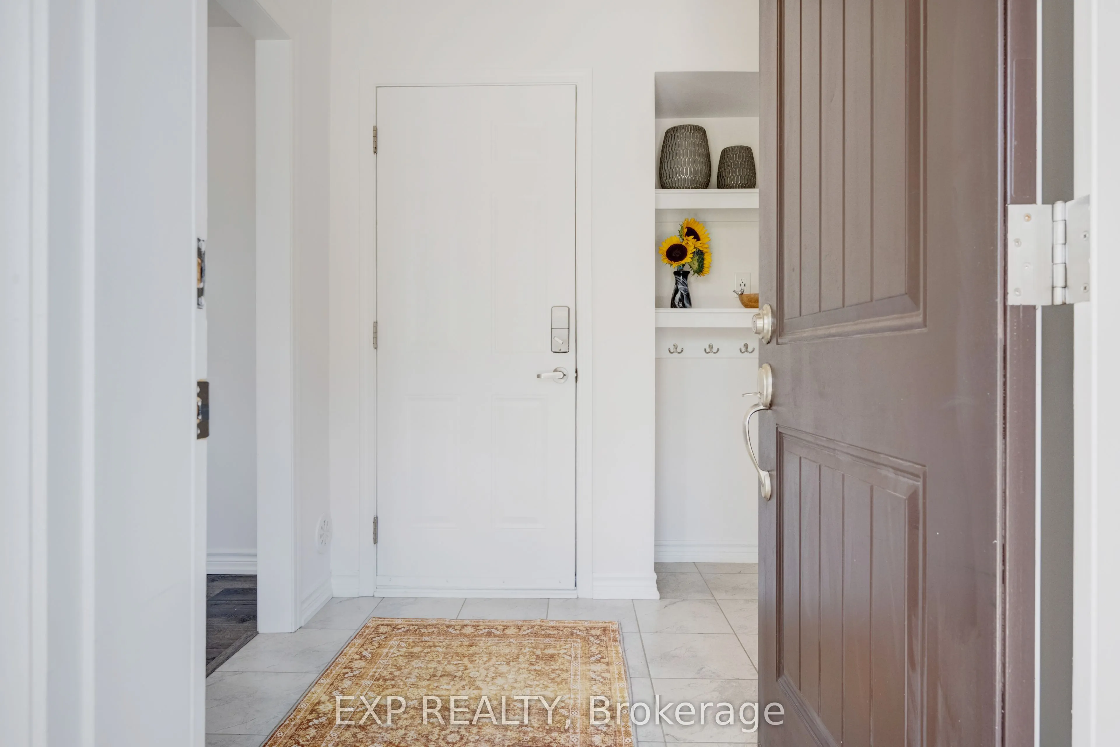 978 Alder Gate