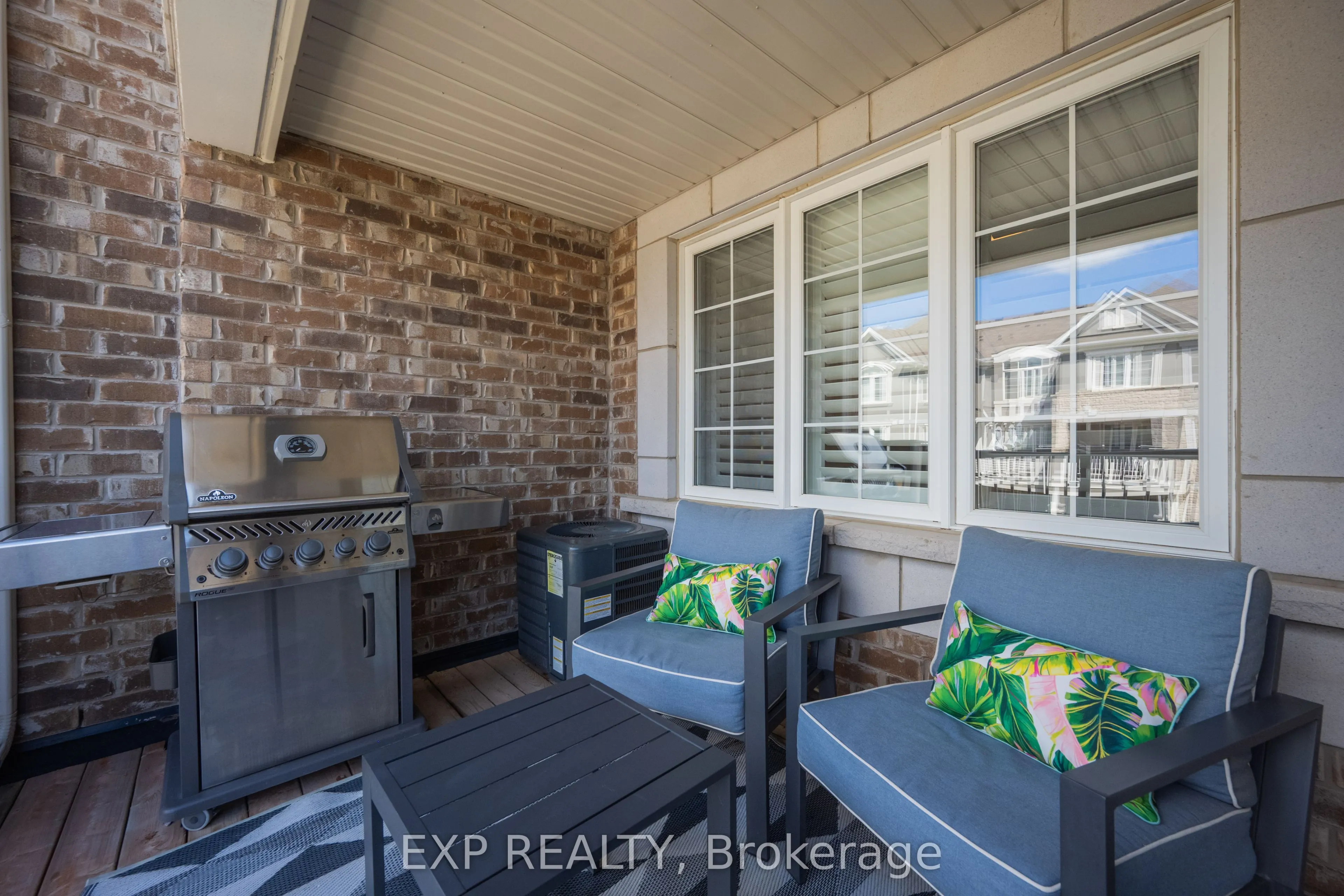 978 Alder Gate