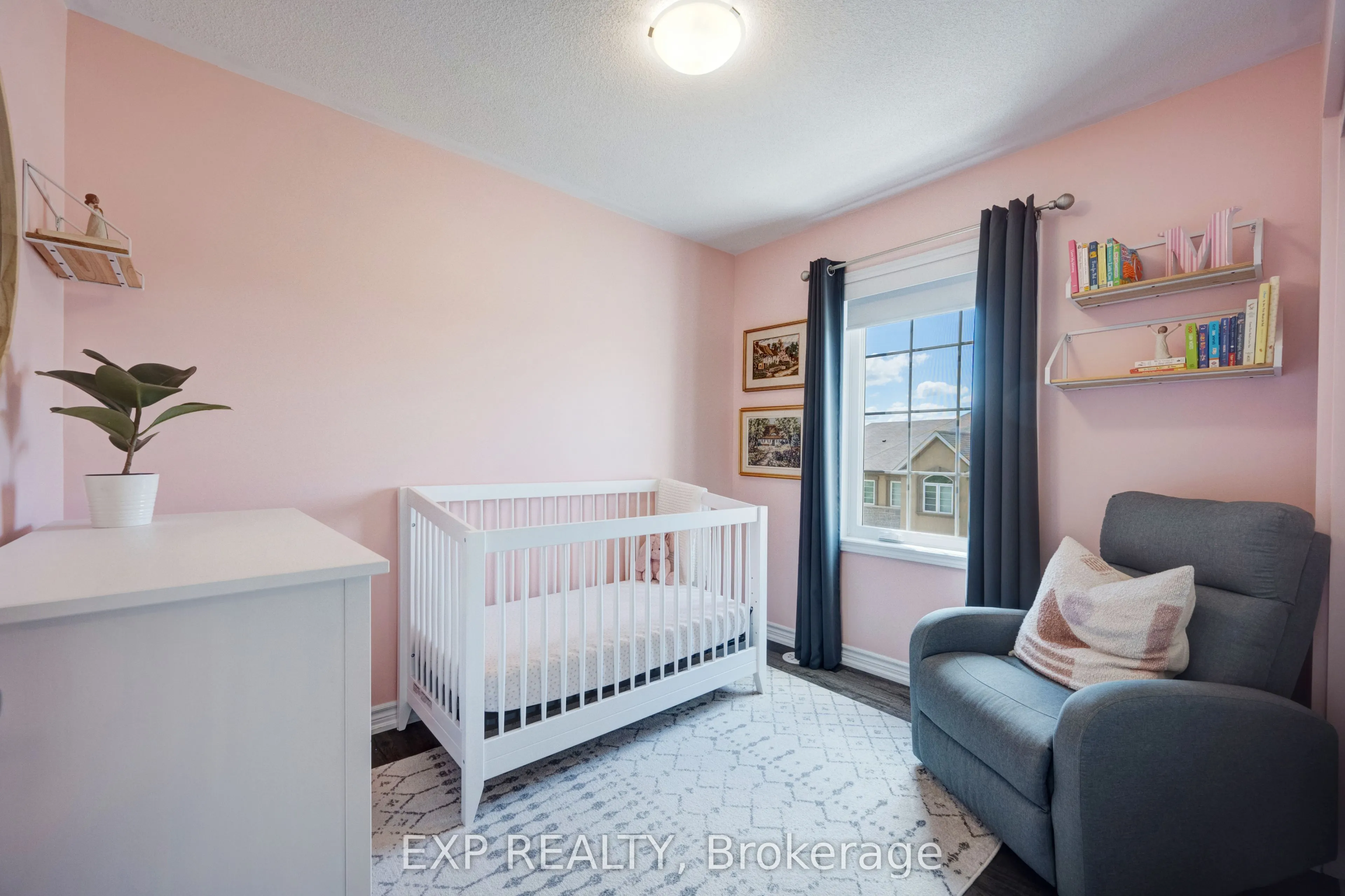 978 Alder Gate