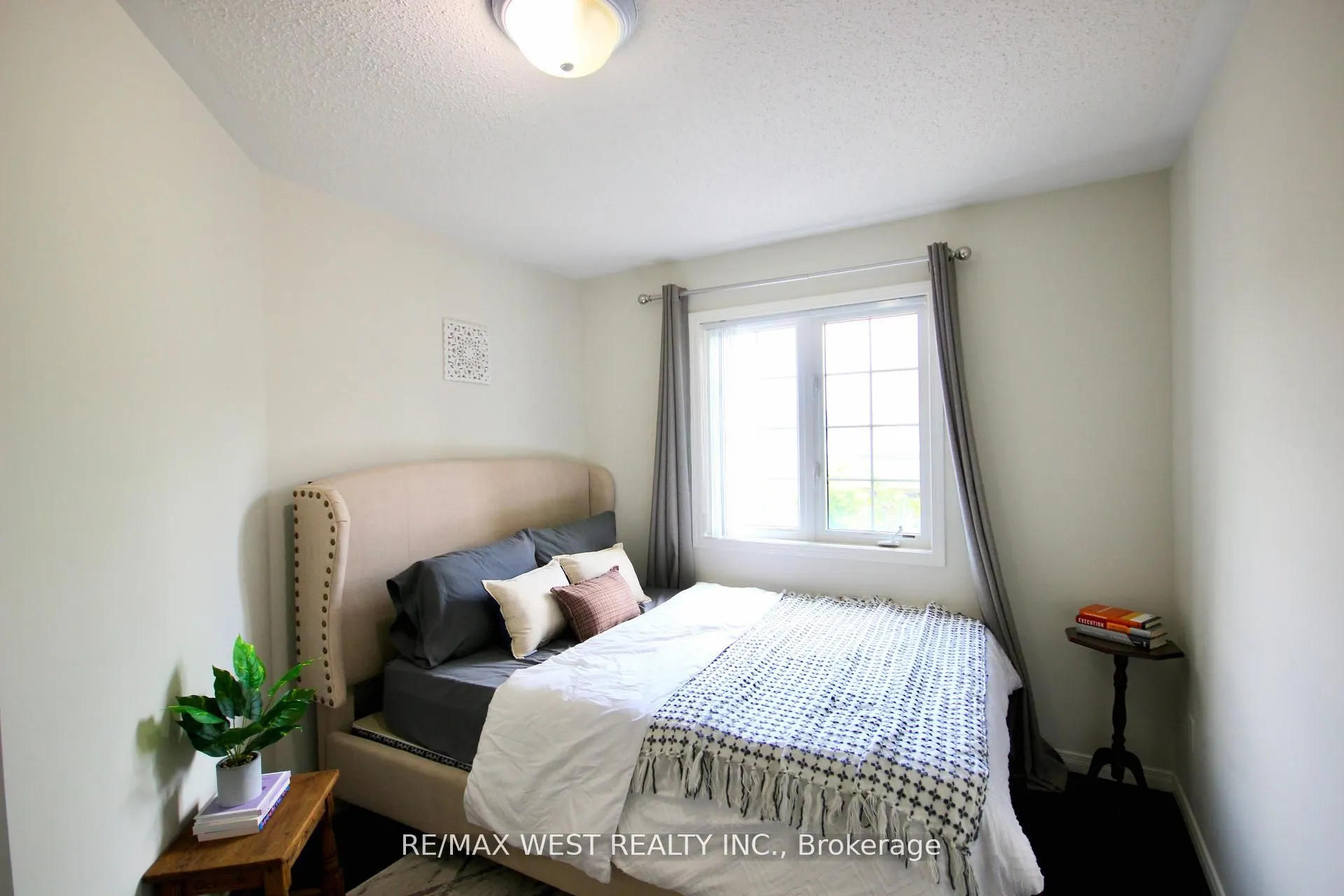 57 Utopia Way, #39