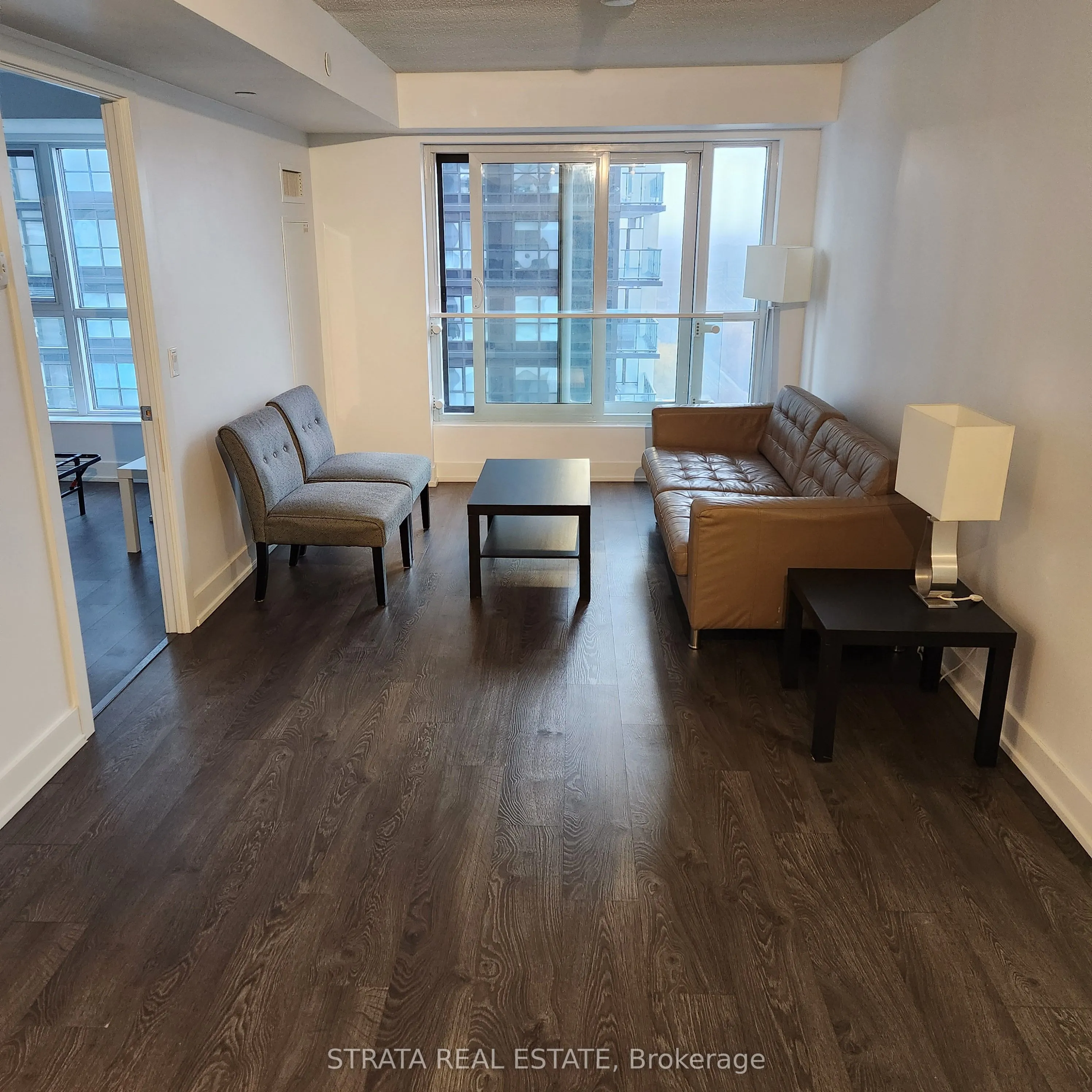 7 Mabelle Avenue, #1606