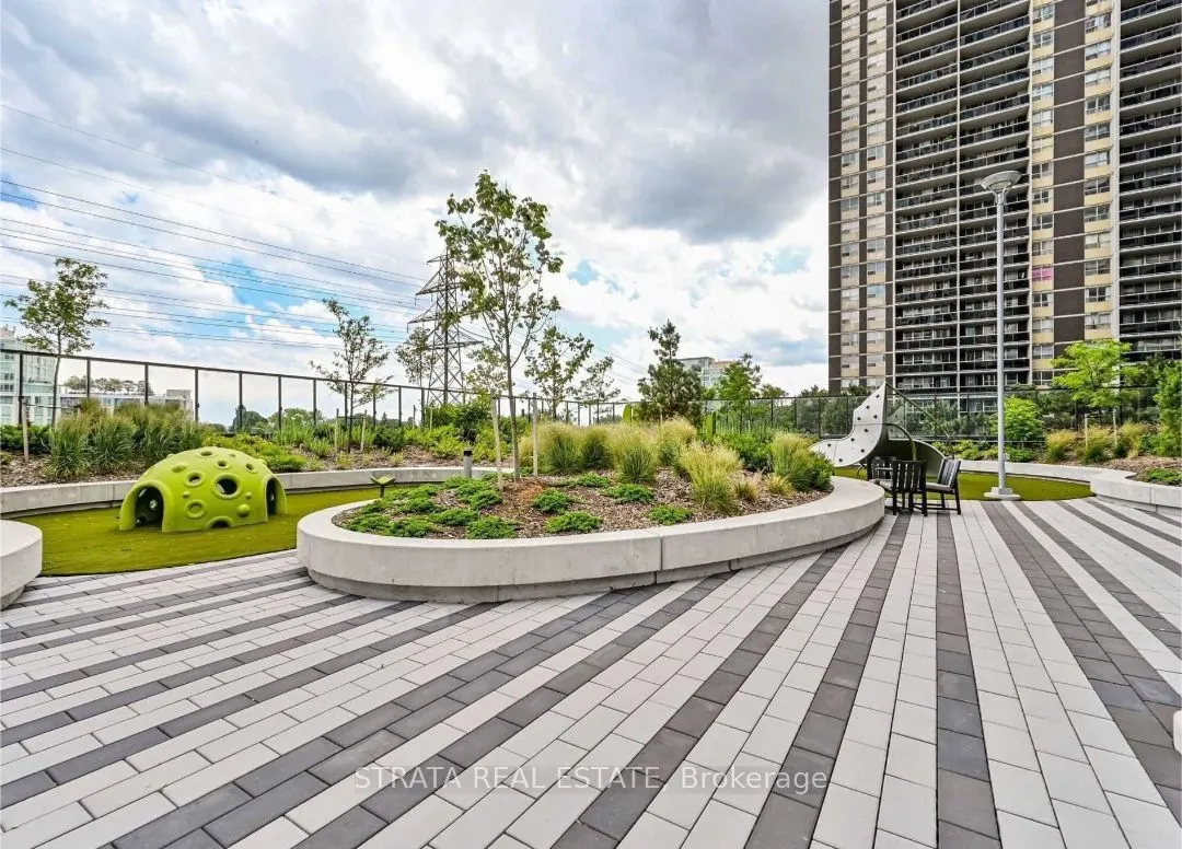 7 Mabelle Avenue, #1606