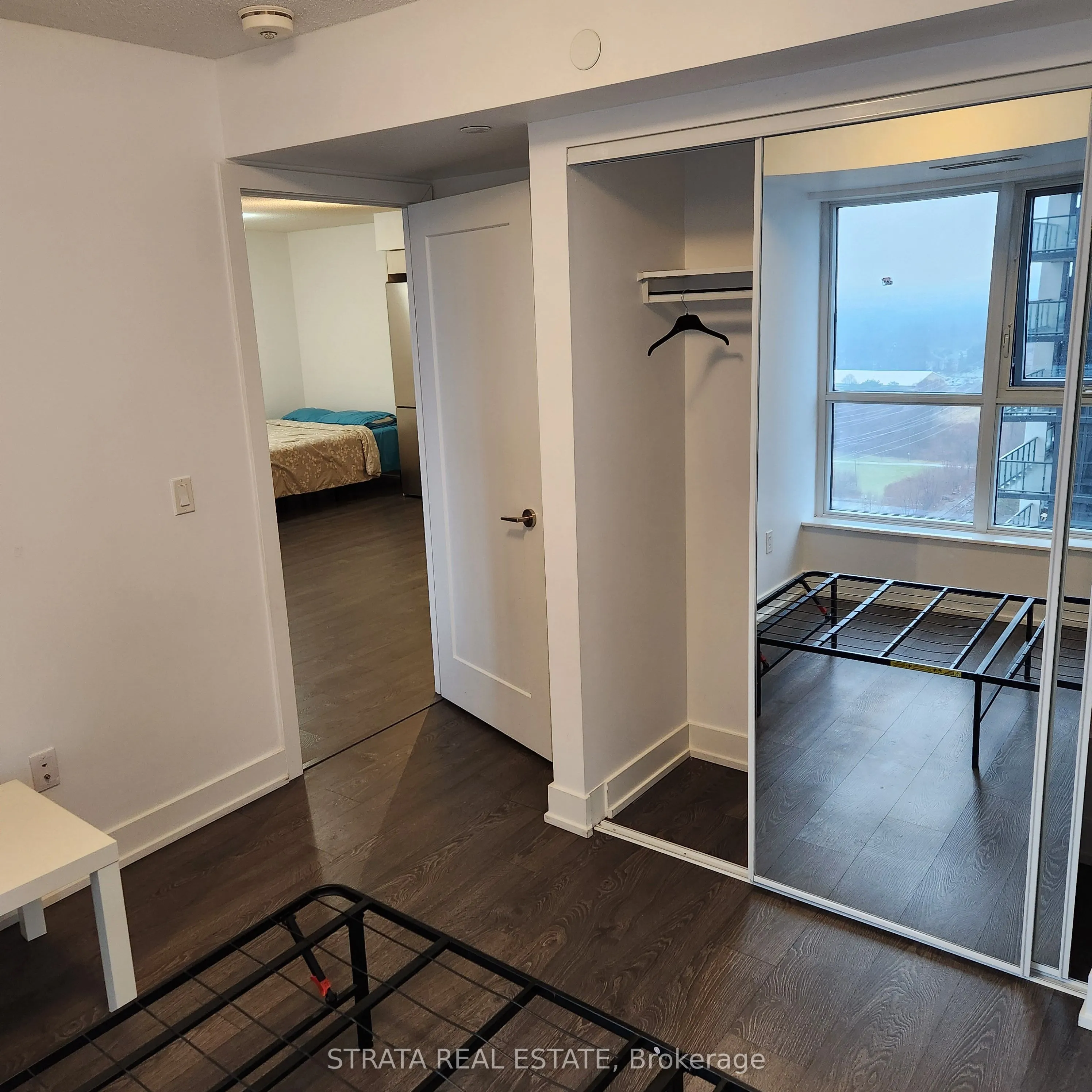 7 Mabelle Avenue, #1606