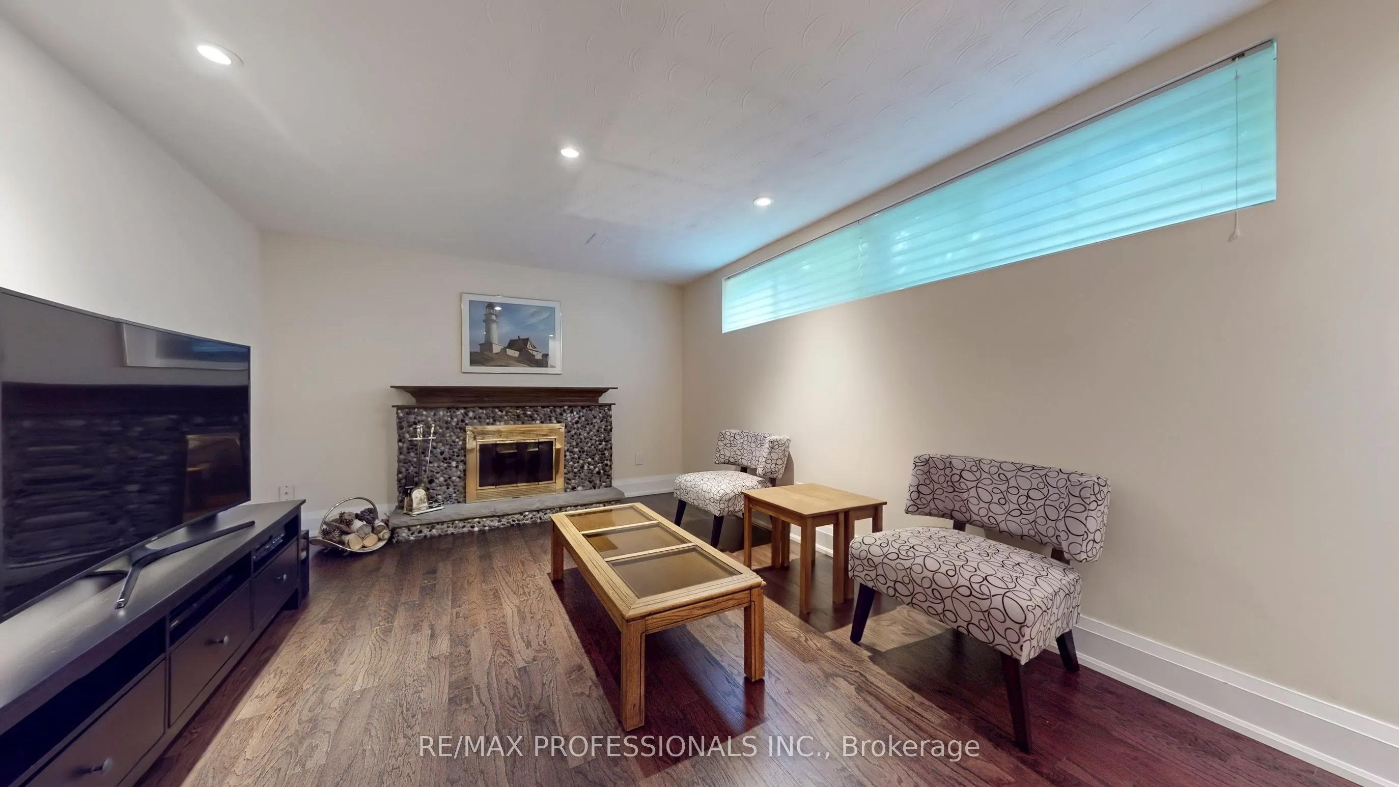 5 Grasspoint Crescent