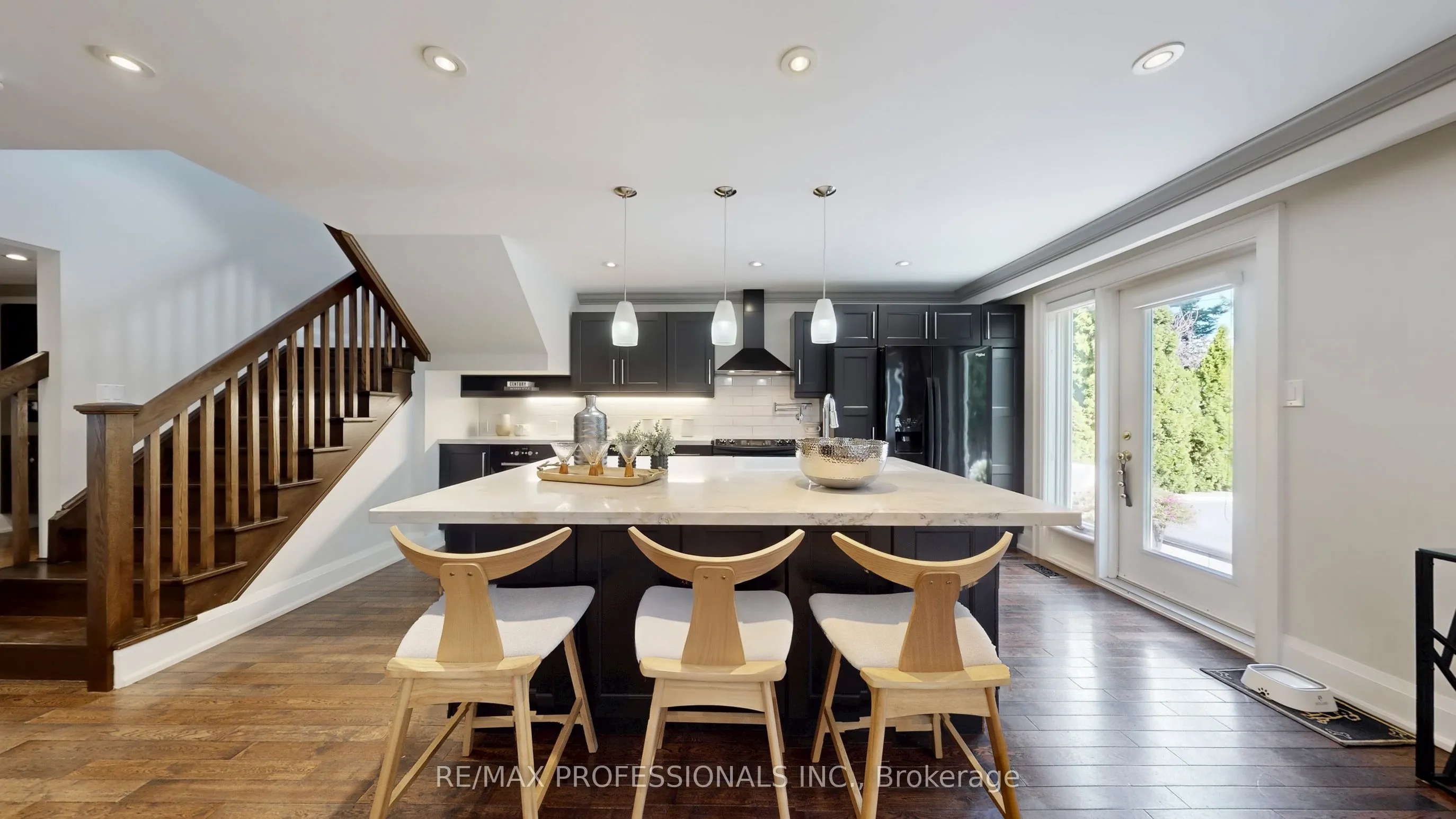 5 Grasspoint Crescent