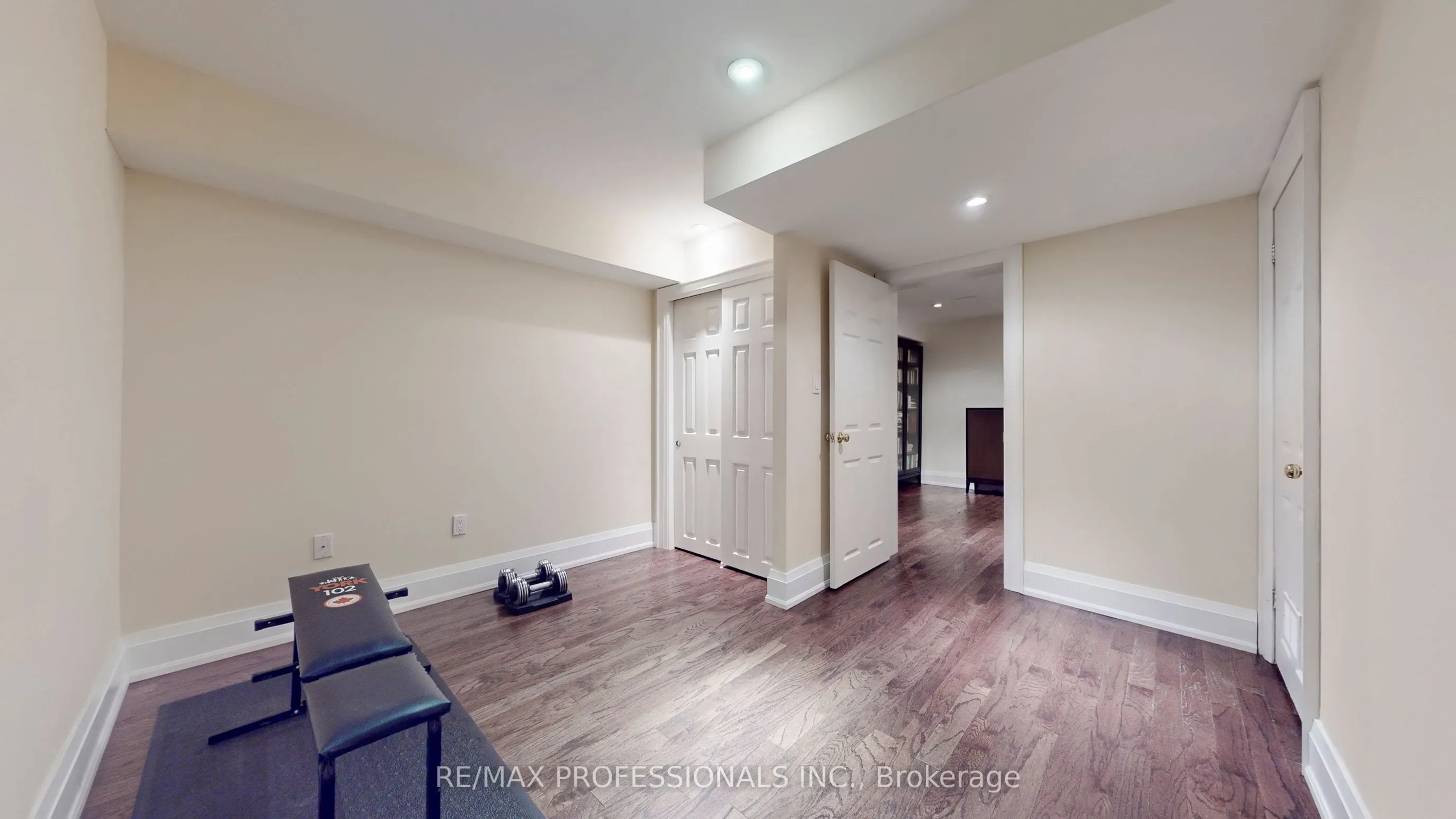 5 Grasspoint Crescent