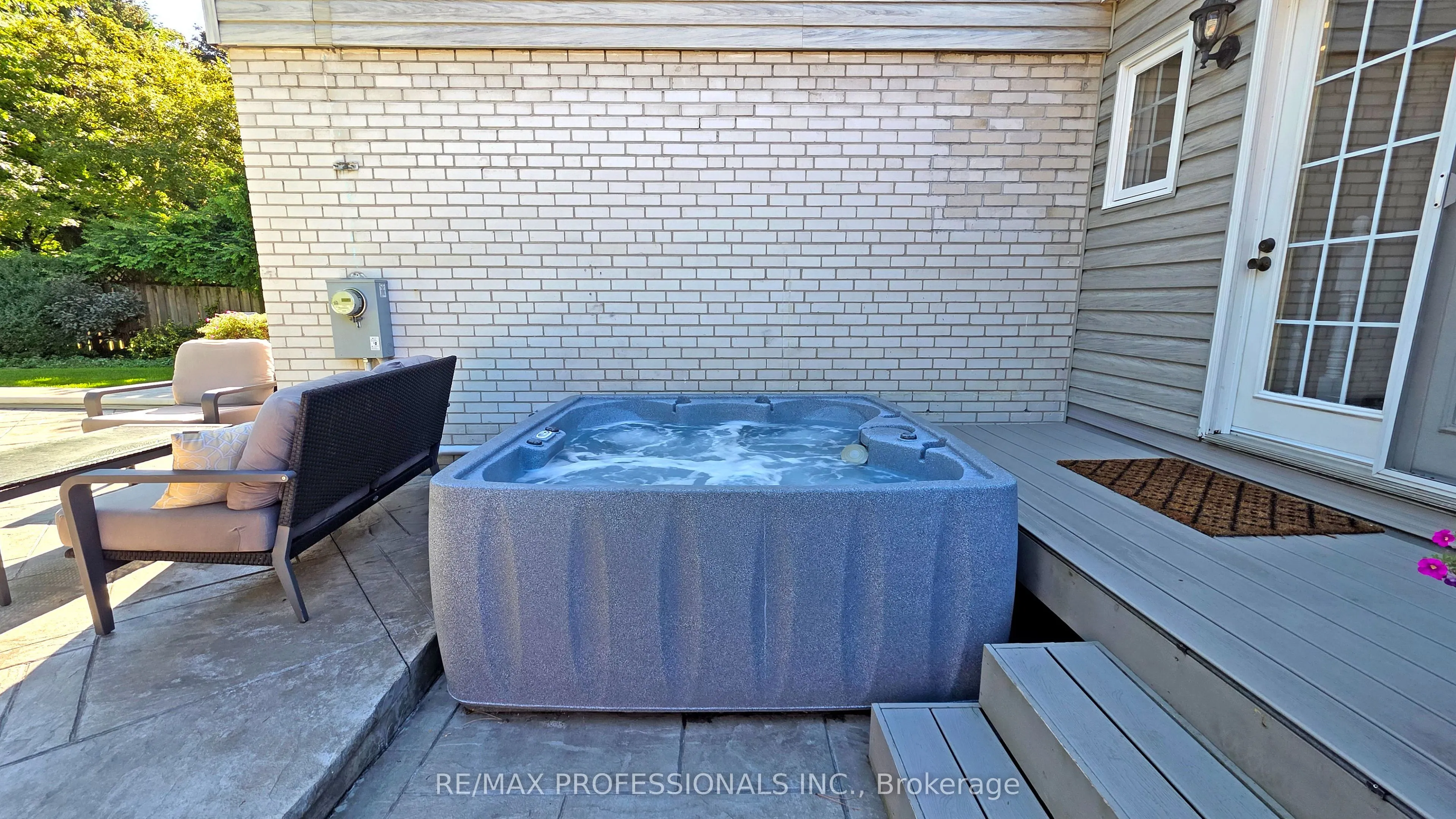 5 Grasspoint Crescent