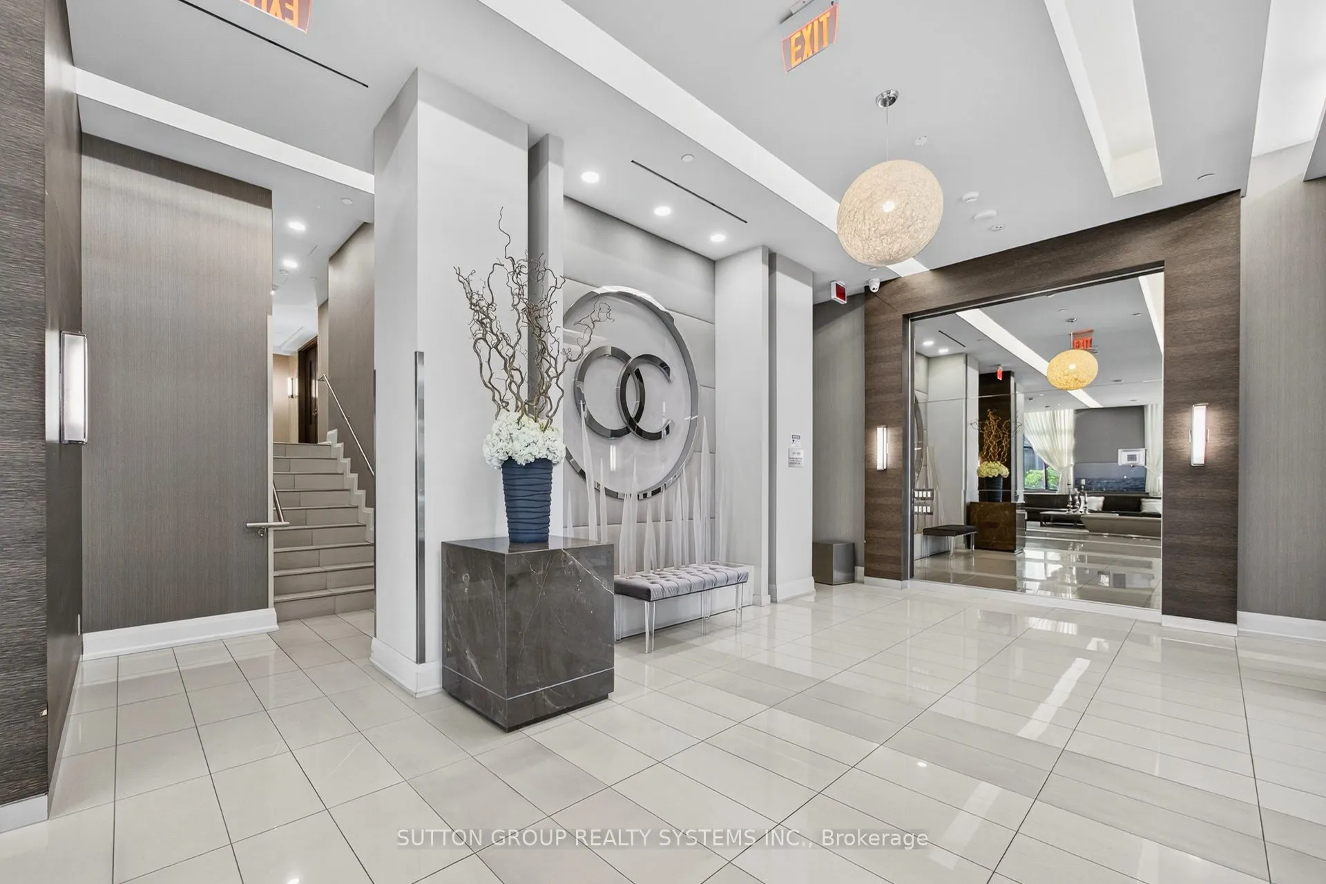 60 Annie Craig Drive, #815