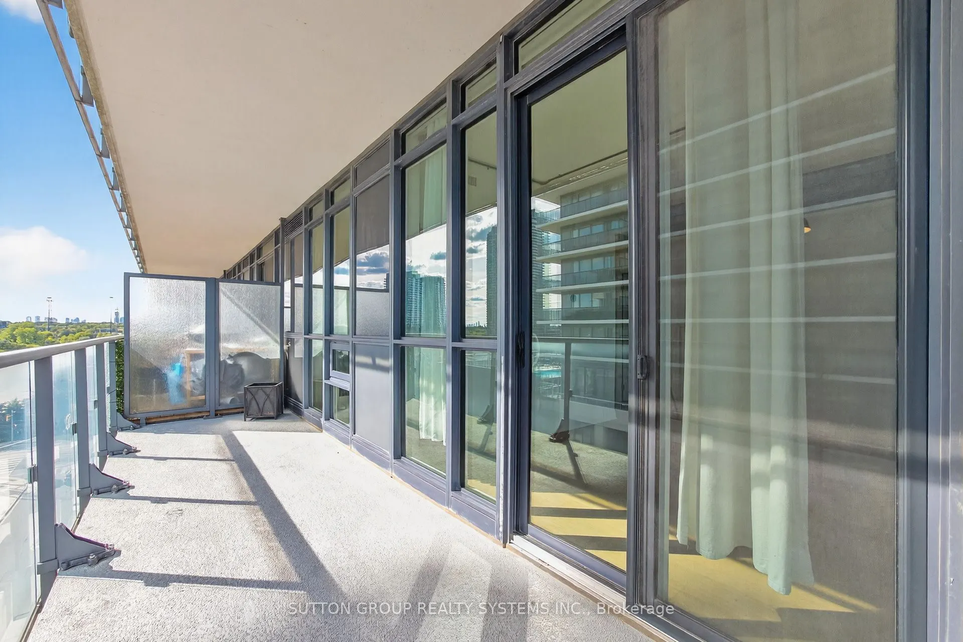 60 Annie Craig Drive, #815