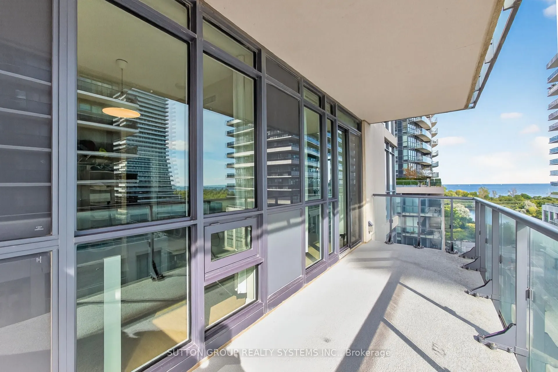 60 Annie Craig Drive, #815