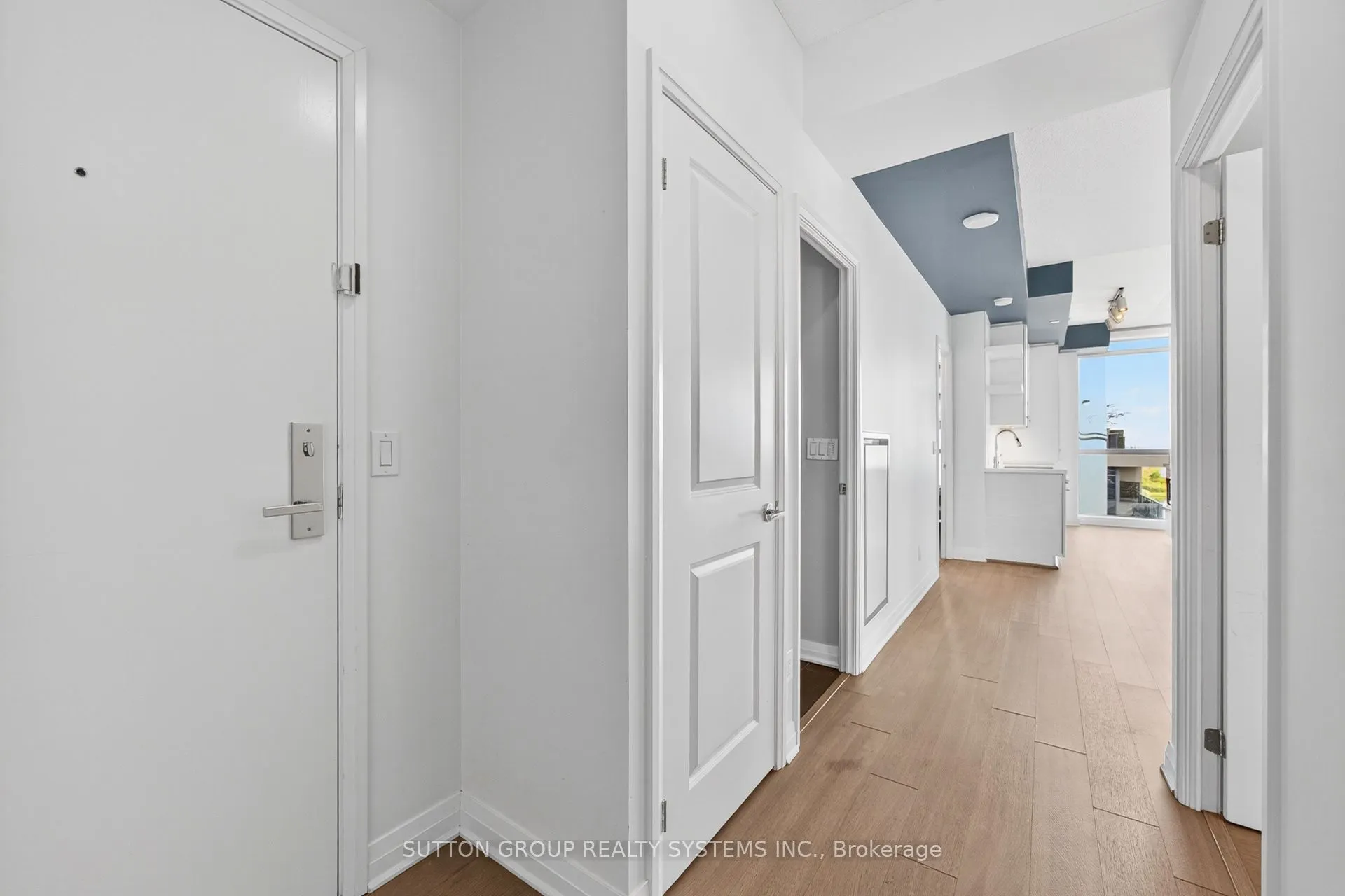 60 Annie Craig Drive, #815