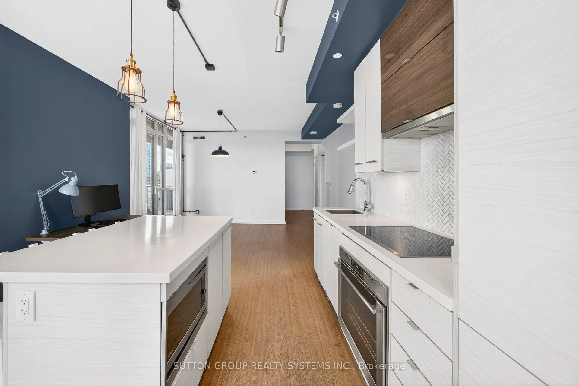 60 Annie Craig Drive, #815
