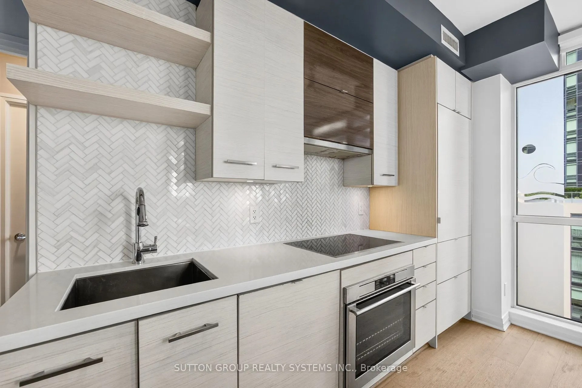 60 Annie Craig Drive, #815