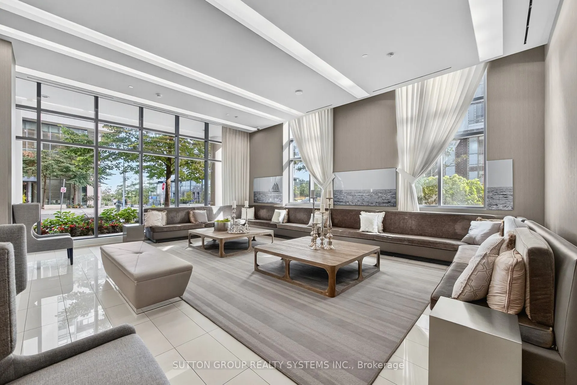 60 Annie Craig Drive, #815