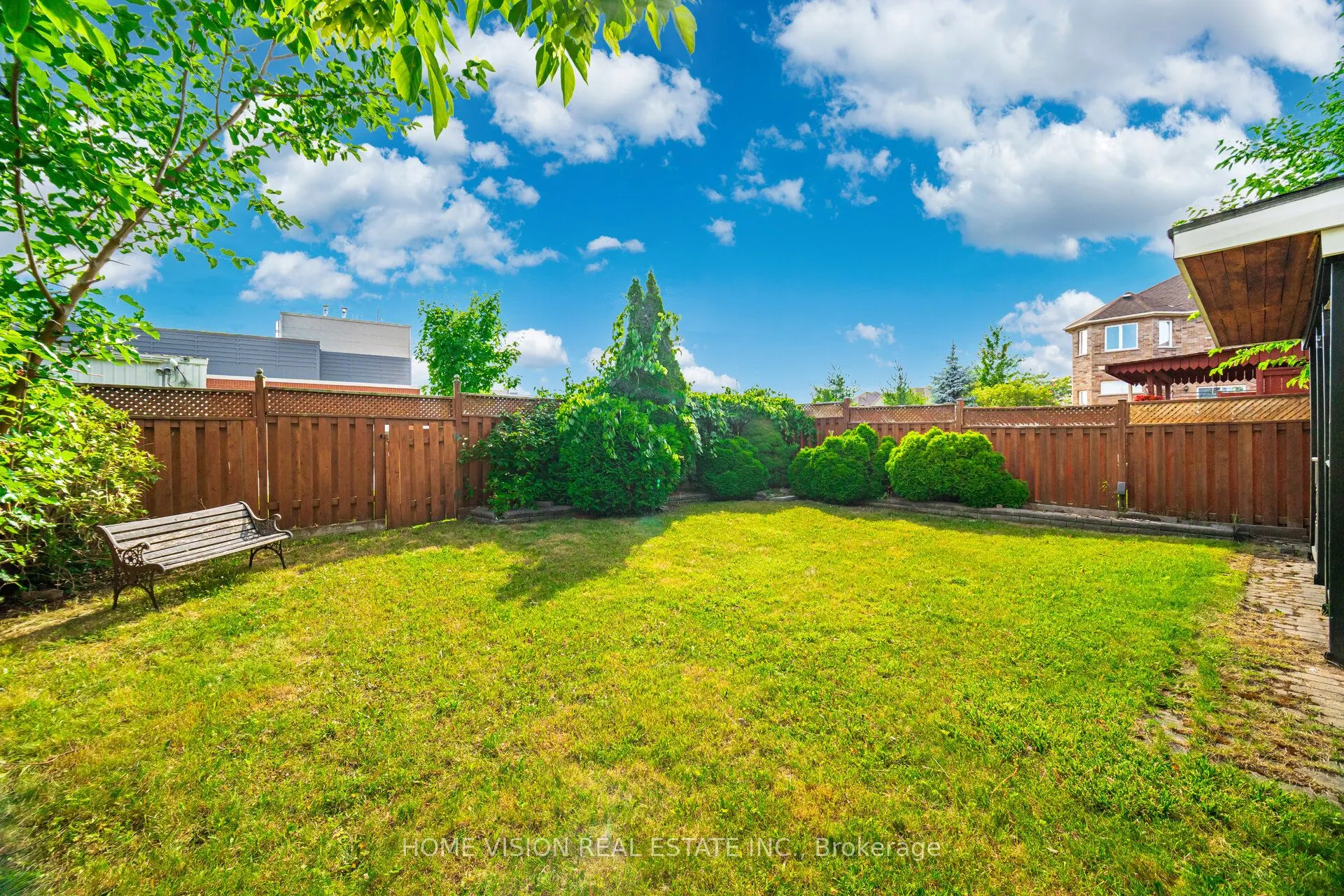 6560 Western Skies Way W