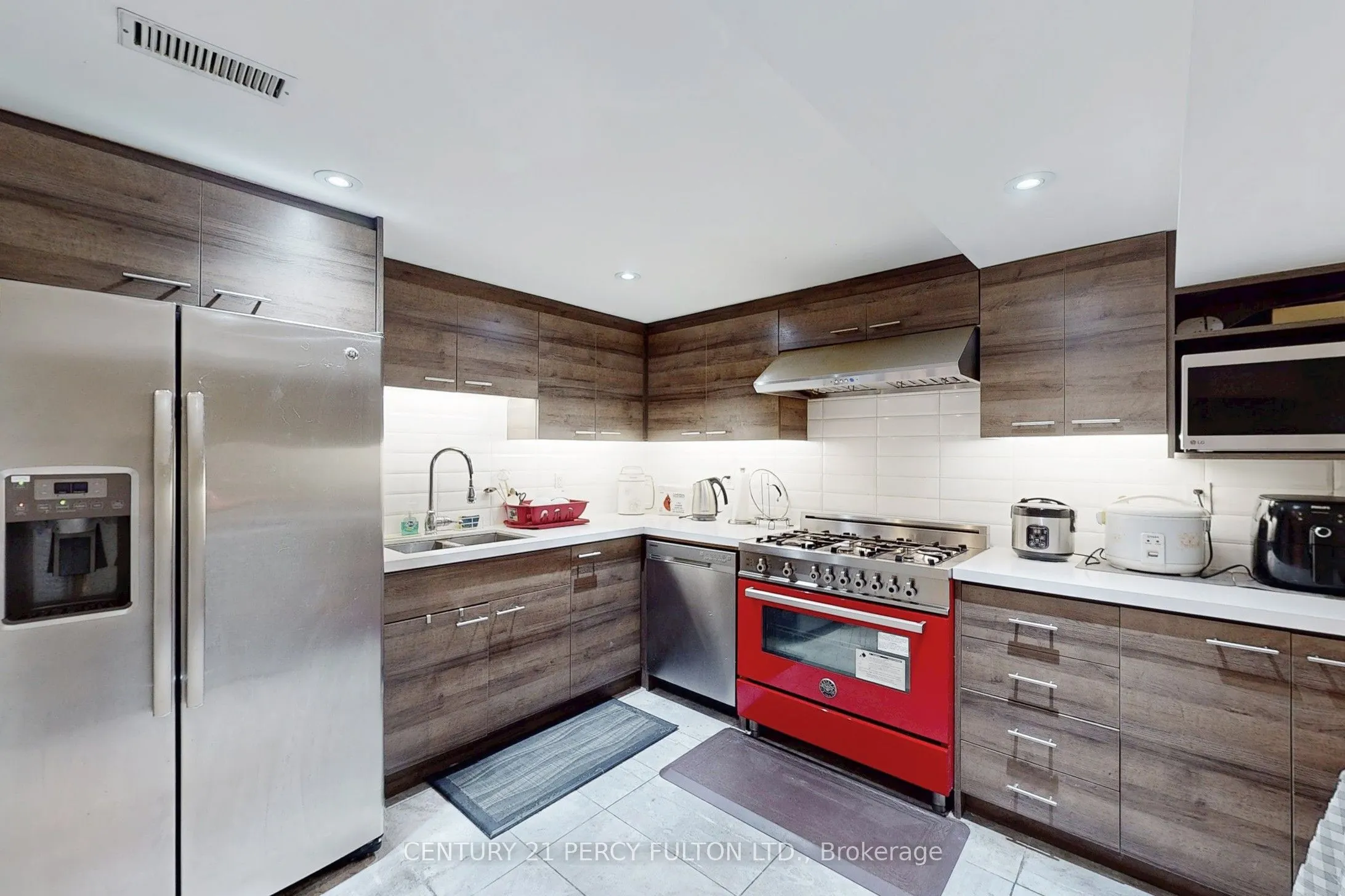 1832 Chesbro Court