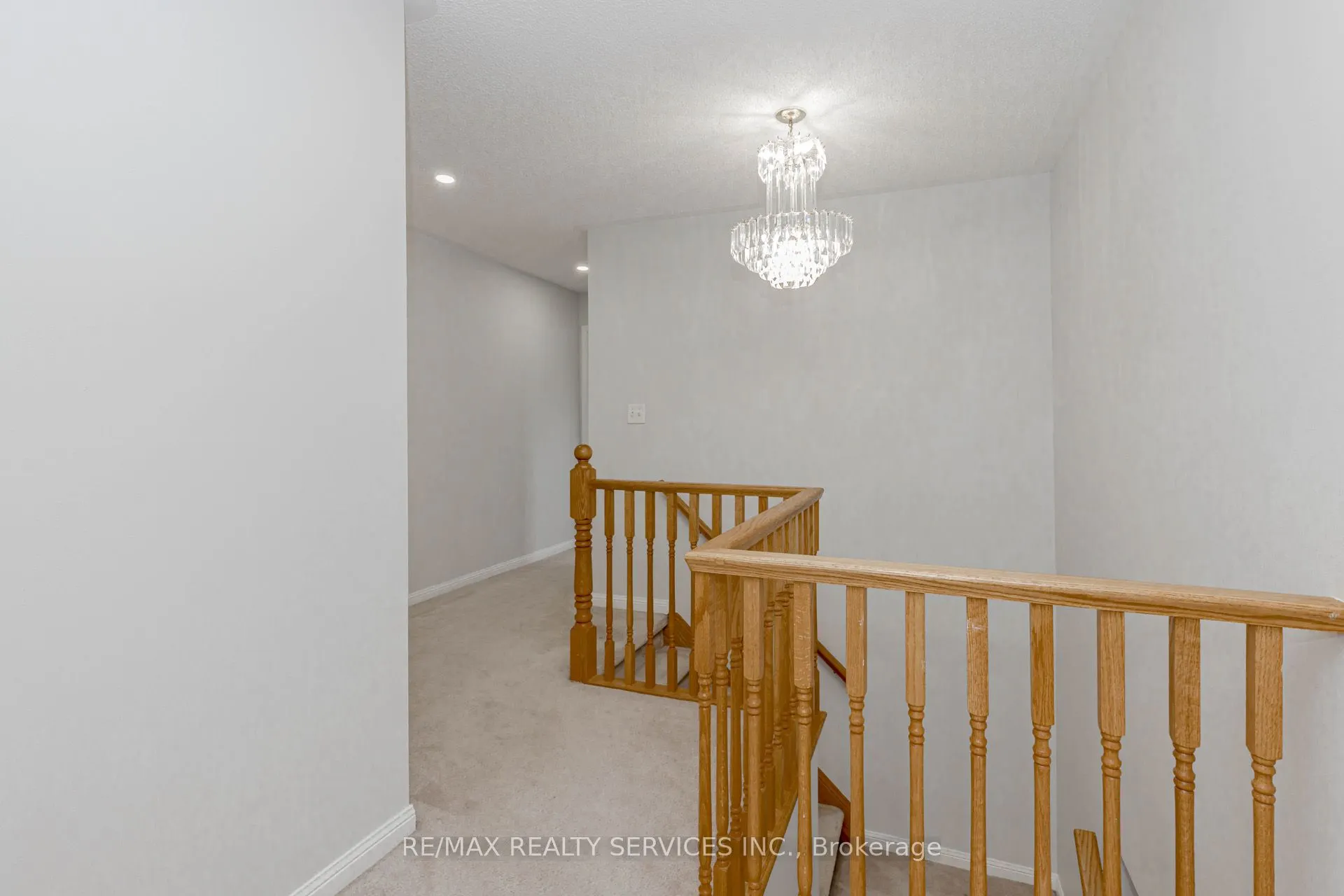 106 Narrow Valley Crescent