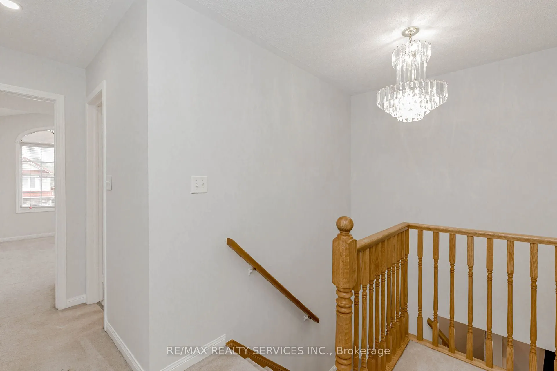 106 Narrow Valley Crescent