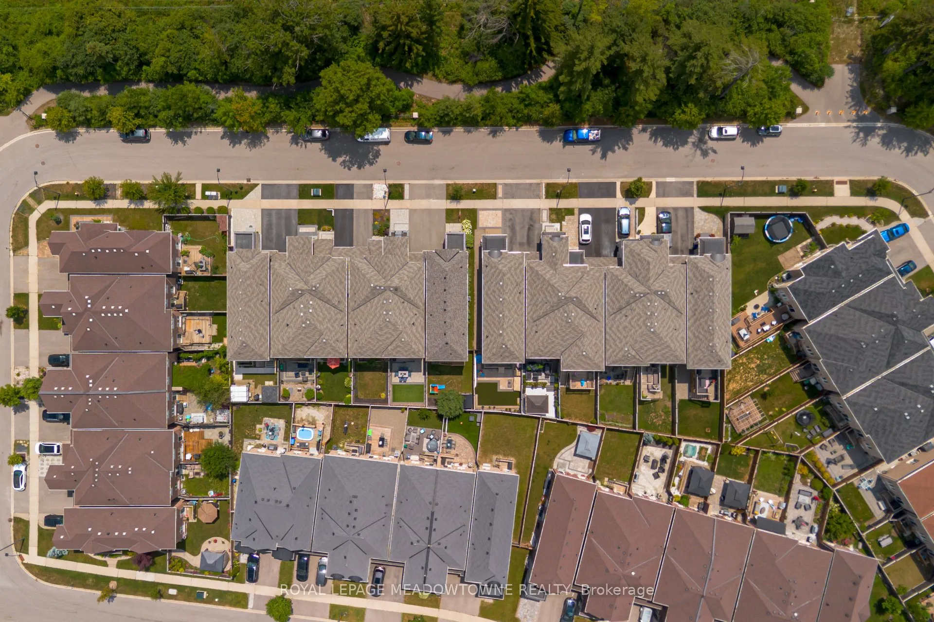 43 Ridgegate Crescent