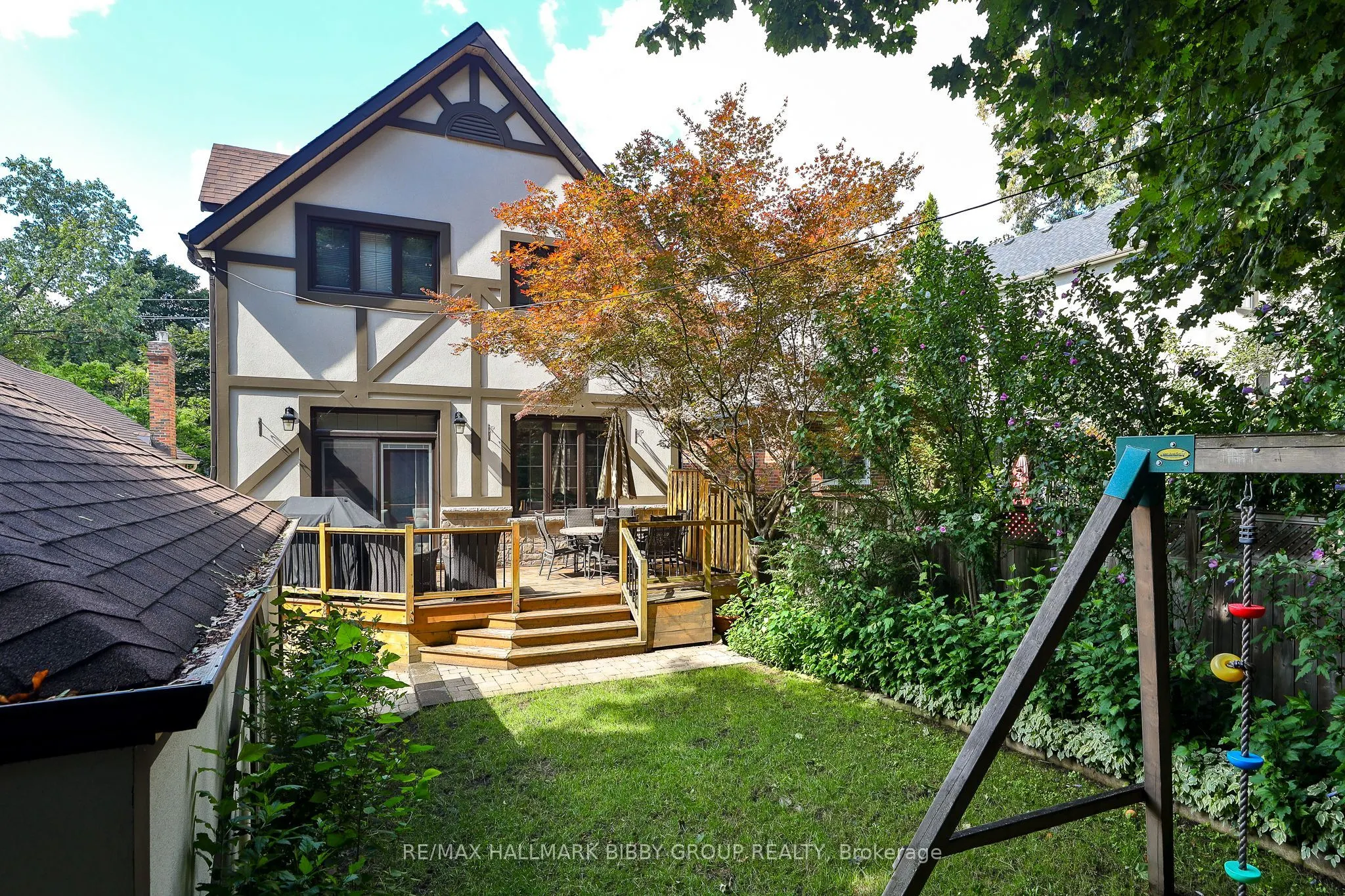 11 Humbercrest Boulevard