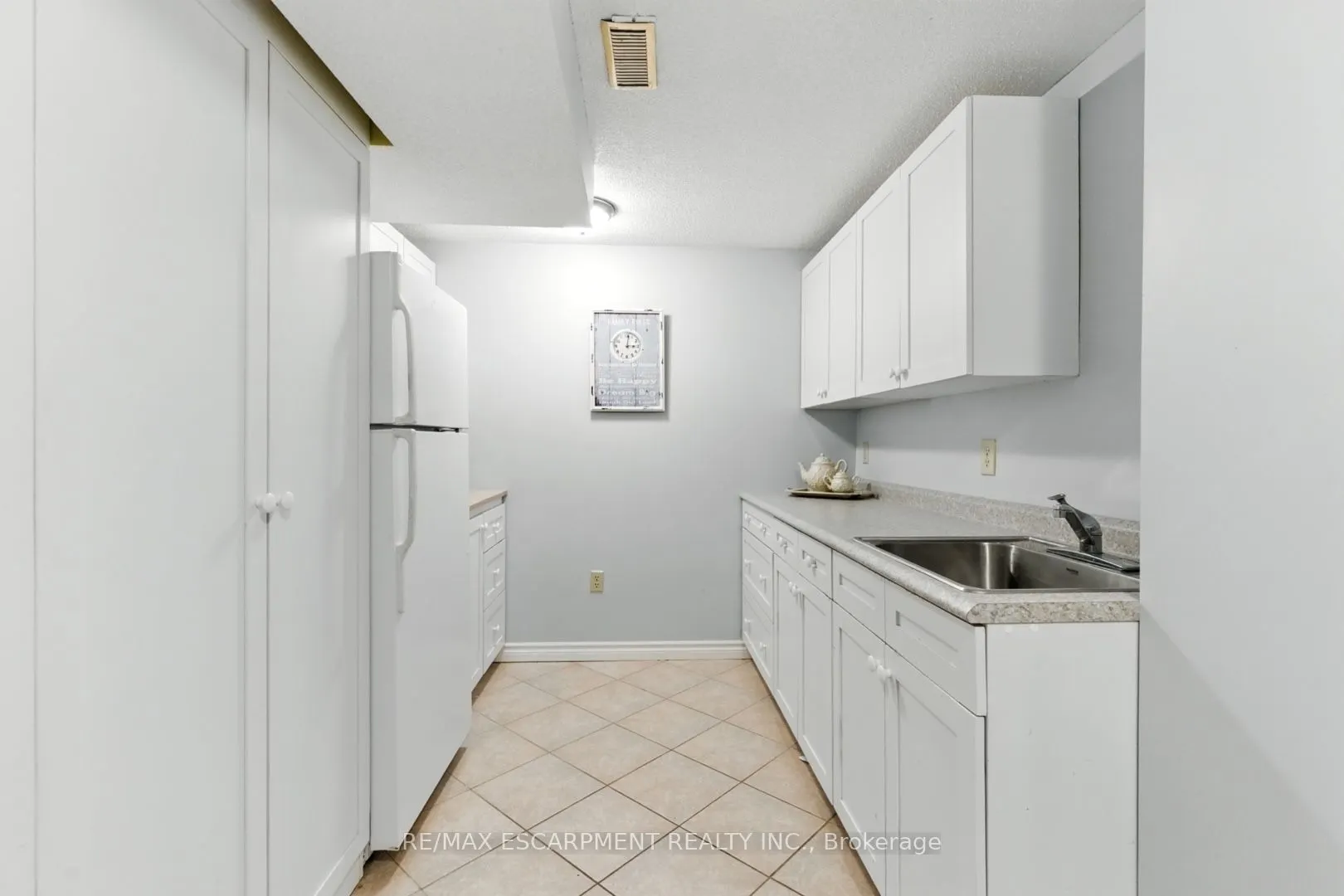 580 Deerhurst Drive
